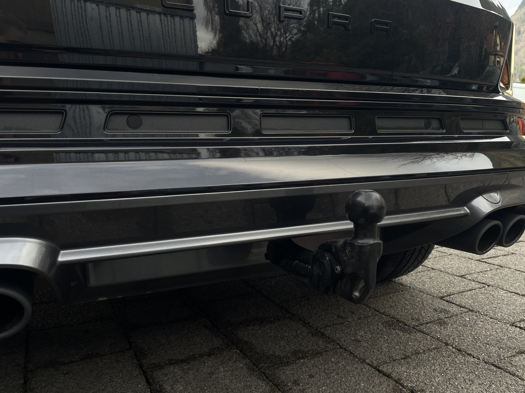 listing desktop thumbnail image 21