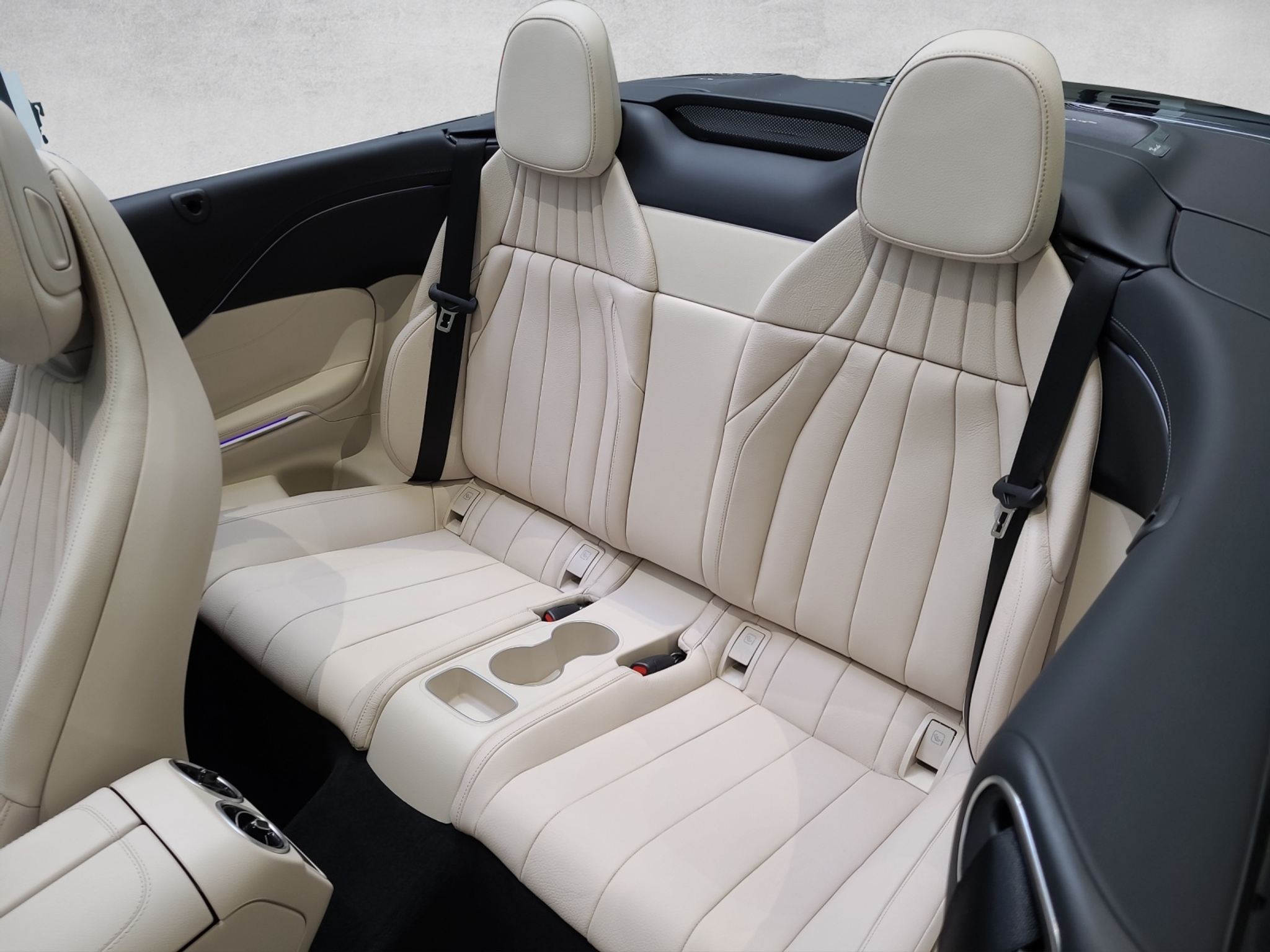 listing desktop thumbnail image 8