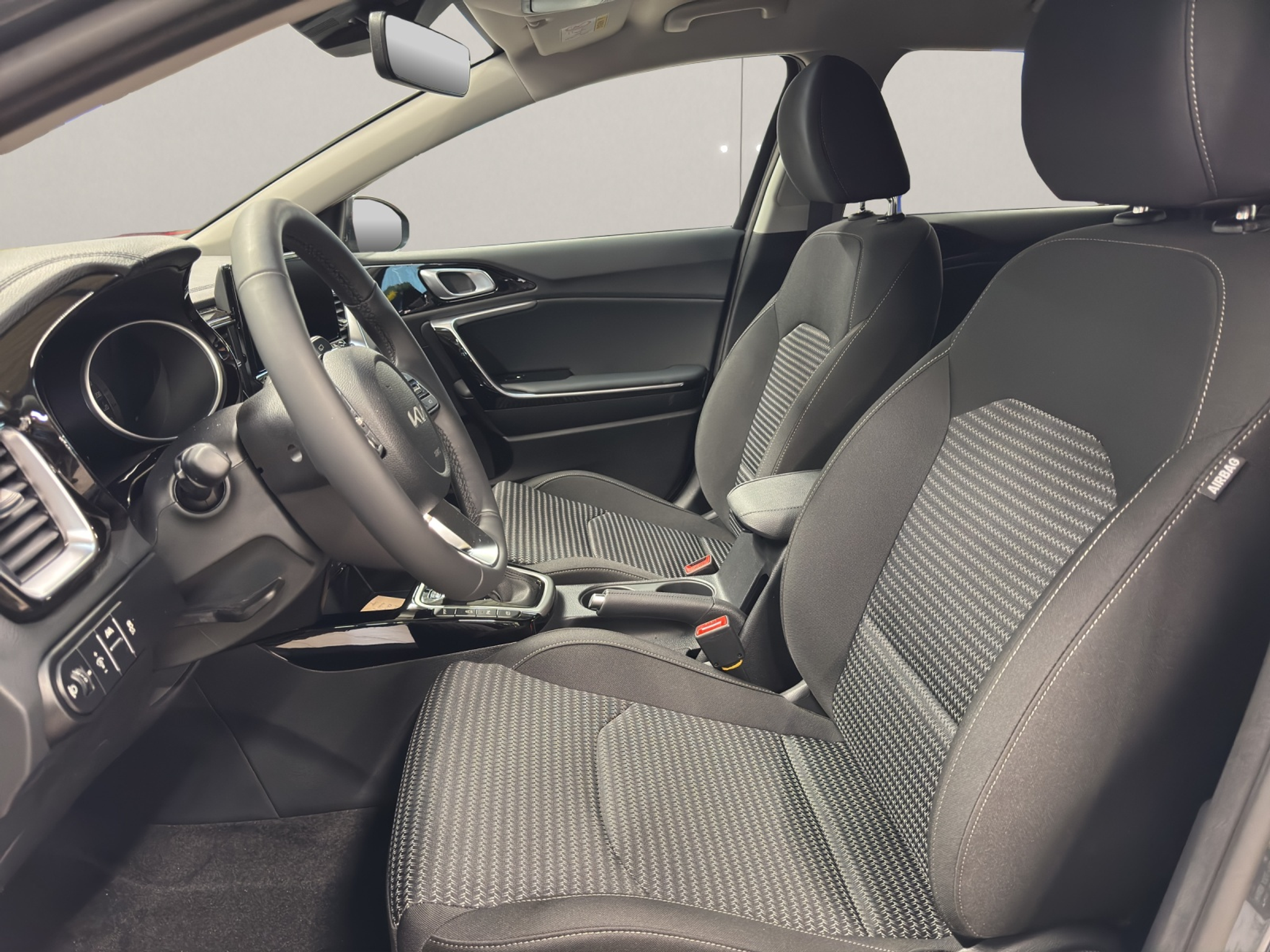 listing desktop thumbnail image 11