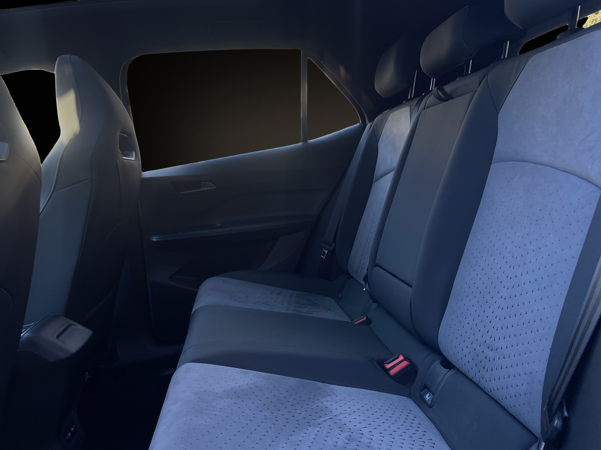 listing desktop thumbnail image 12