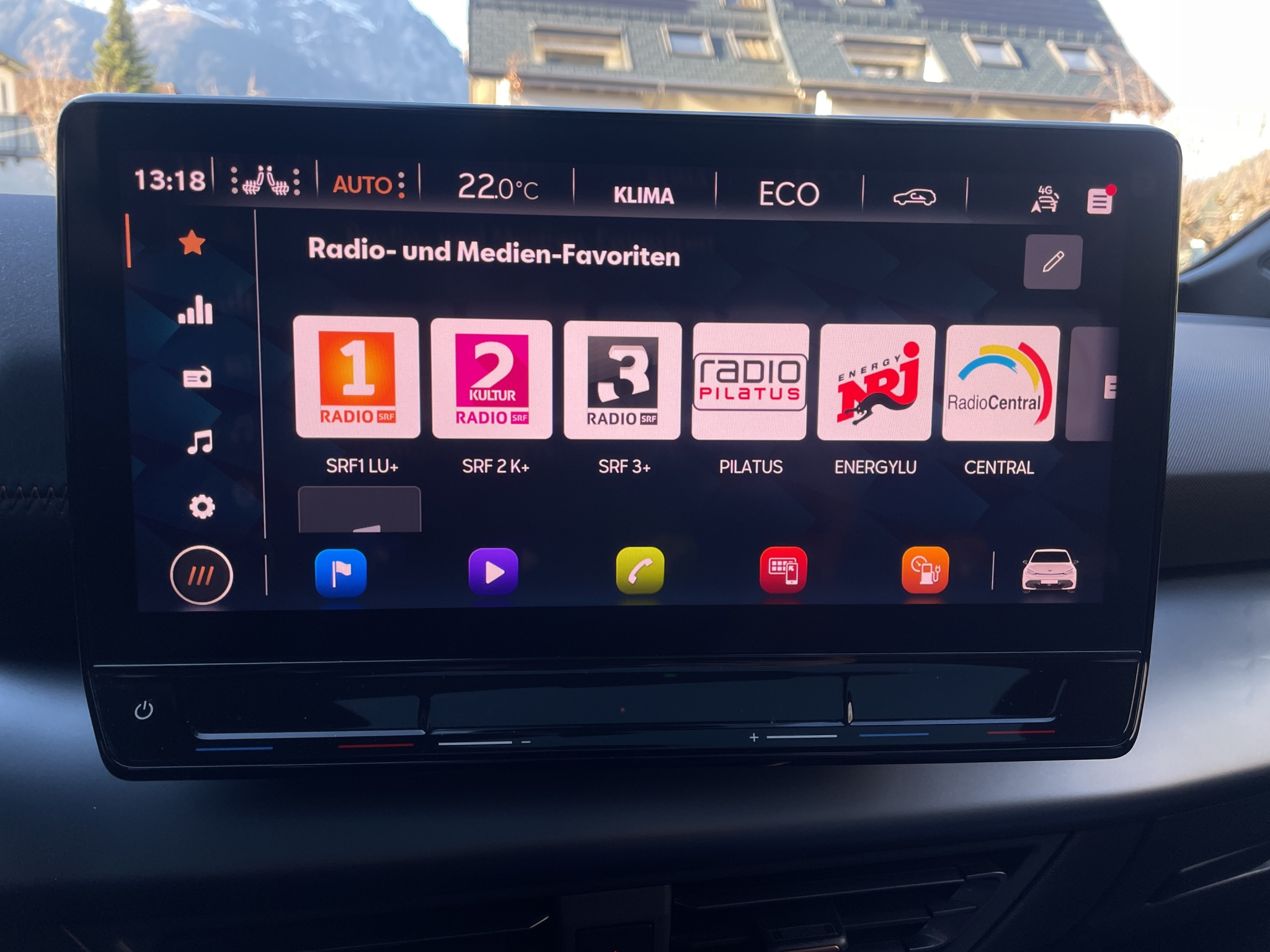 listing desktop thumbnail image 23