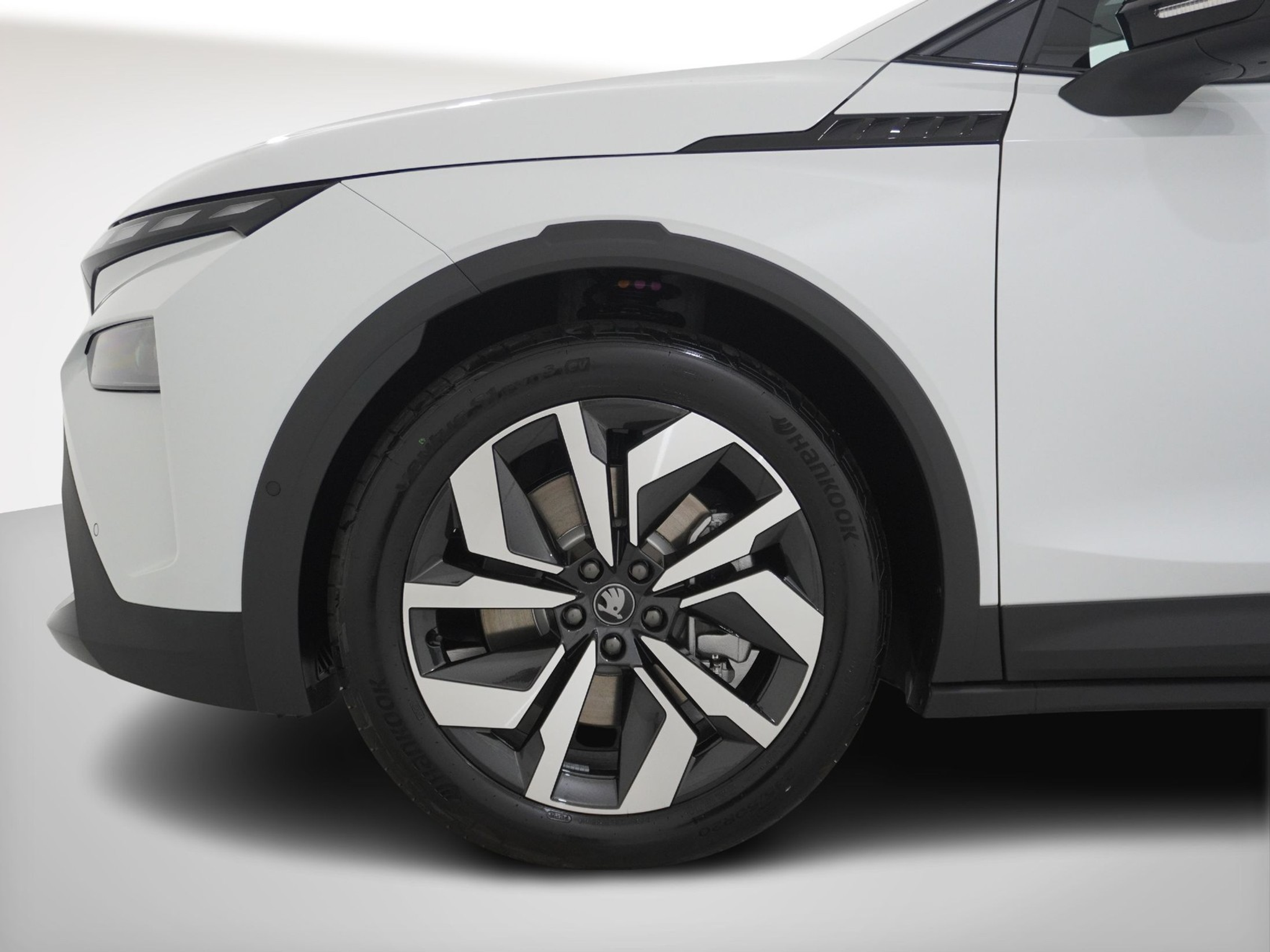 listing desktop thumbnail image 9