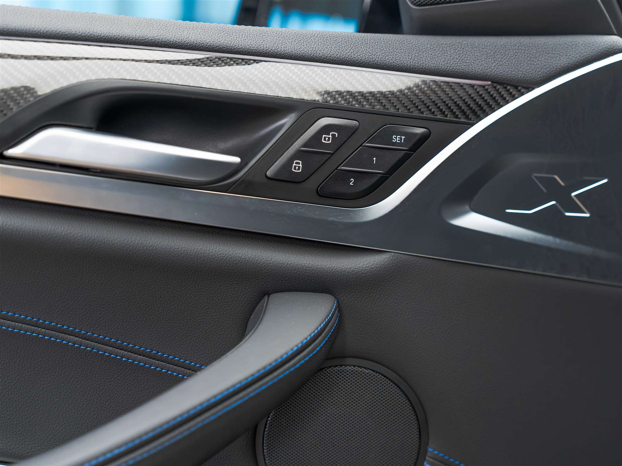 listing desktop thumbnail image 23