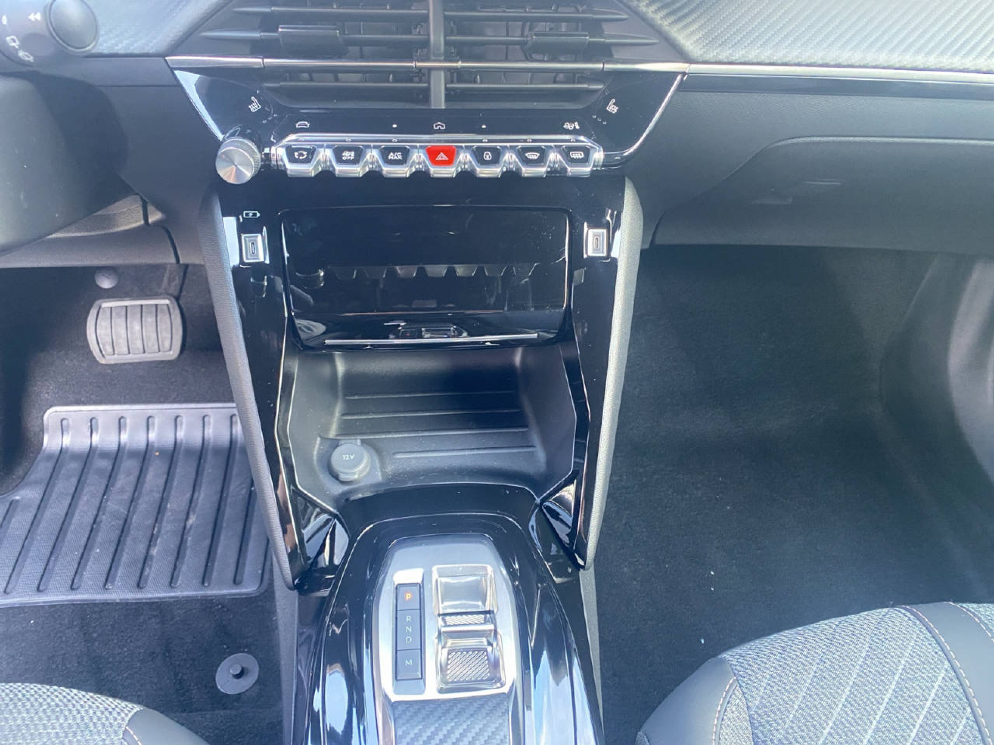 listing desktop thumbnail image 12