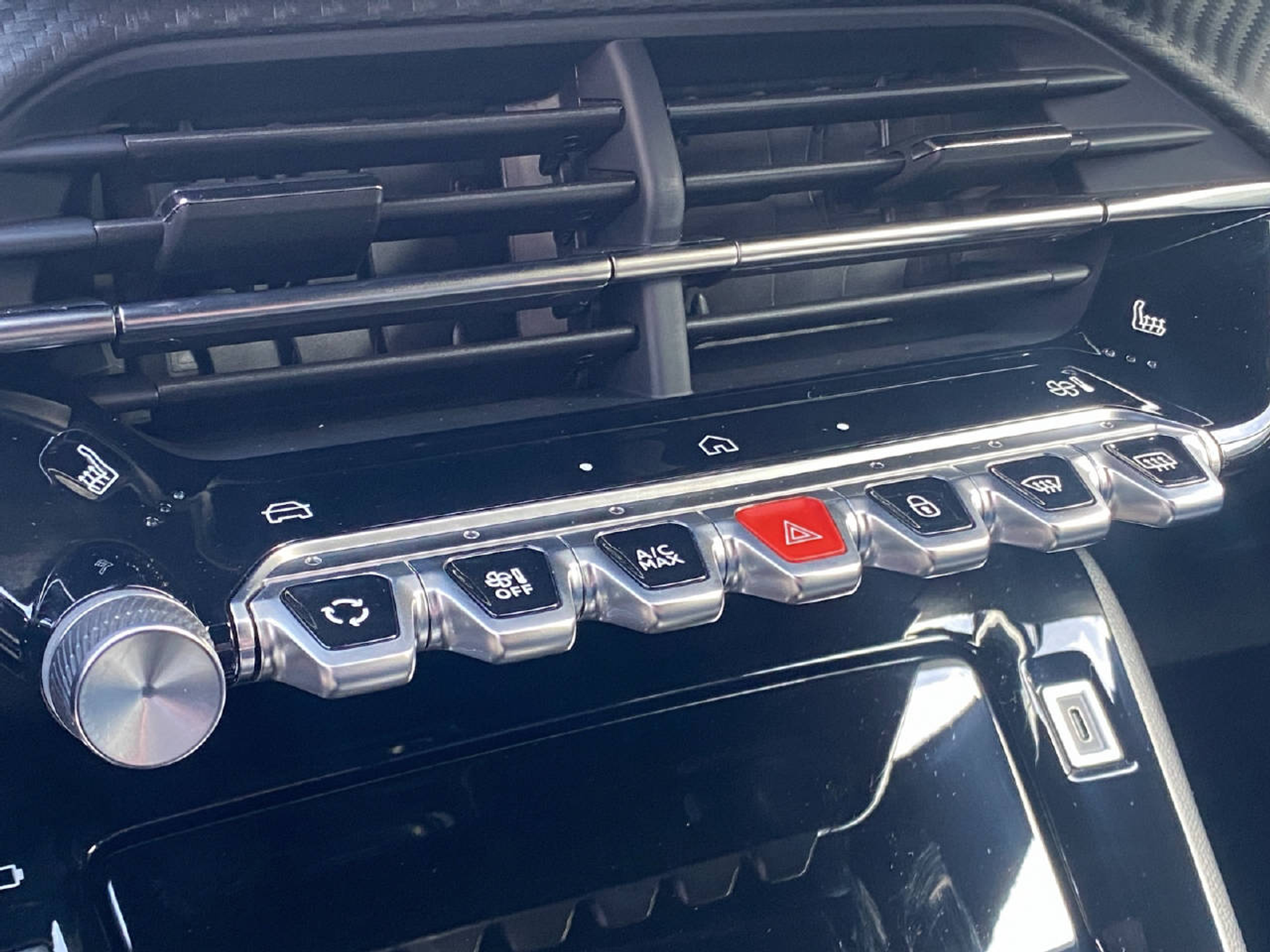 listing desktop thumbnail image 15