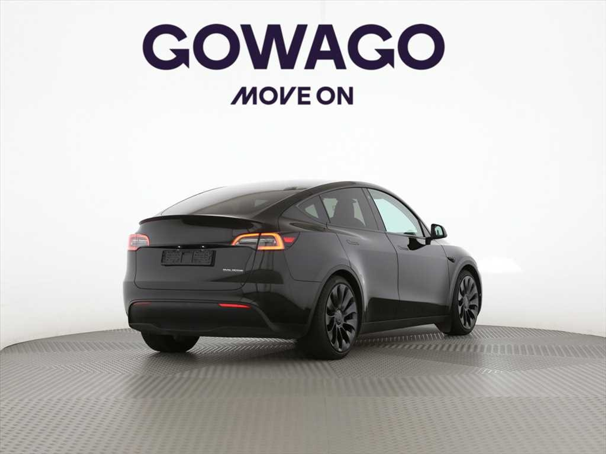 listing desktop thumbnail image 1