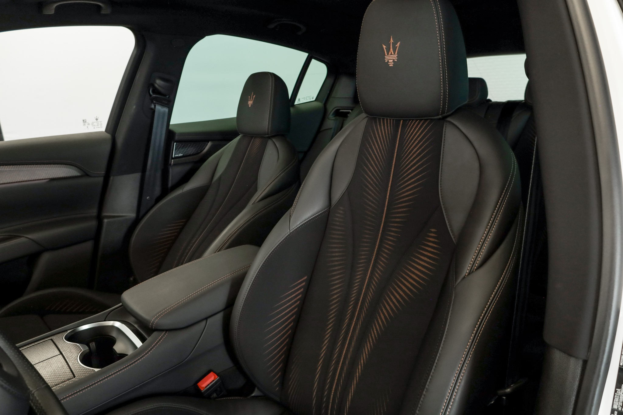 listing desktop thumbnail image 2