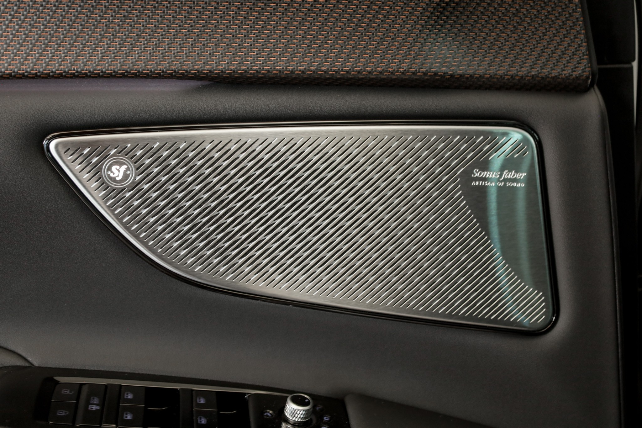 listing desktop thumbnail image 27