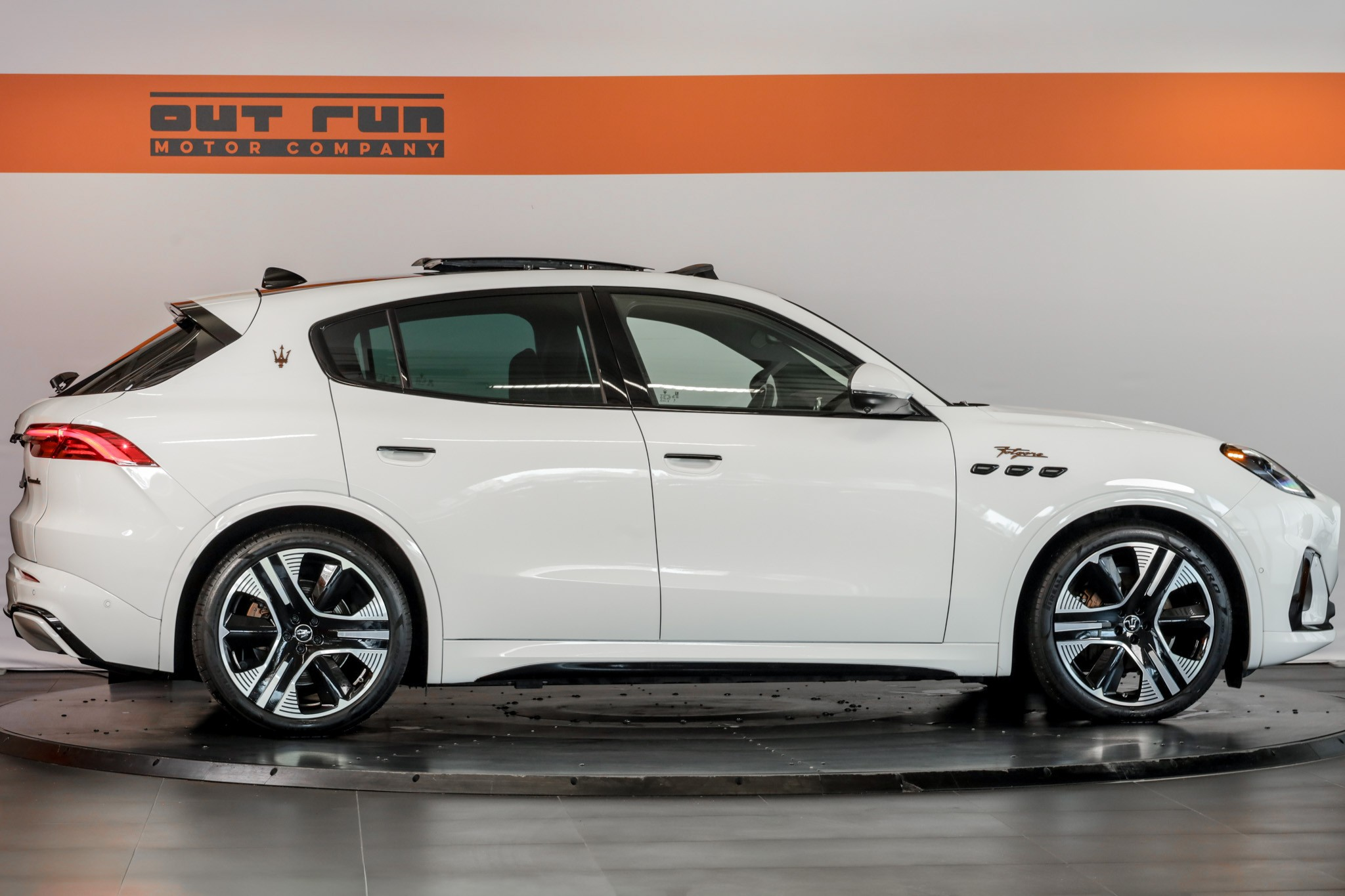 listing desktop thumbnail image 3