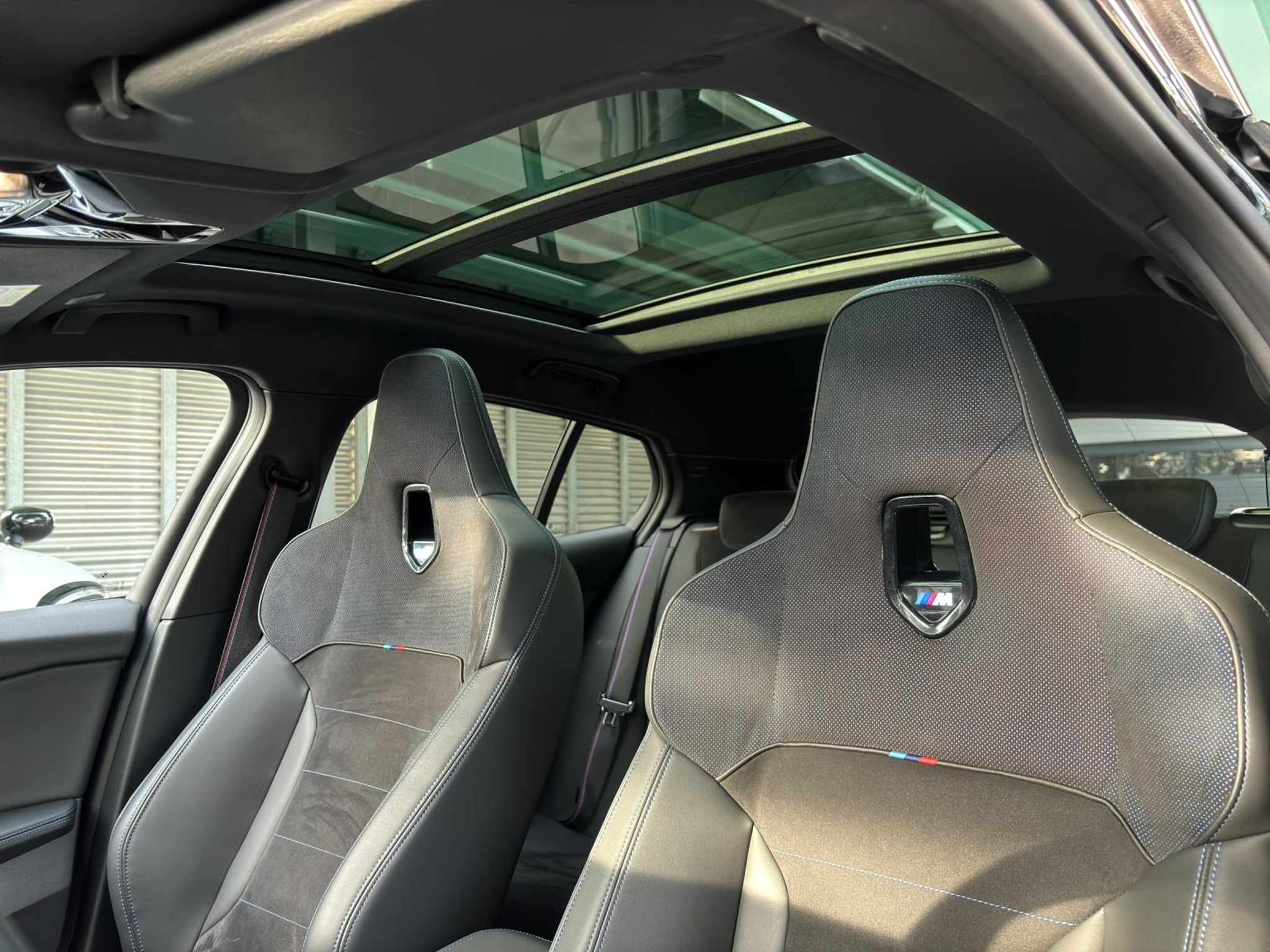 listing desktop thumbnail image 12