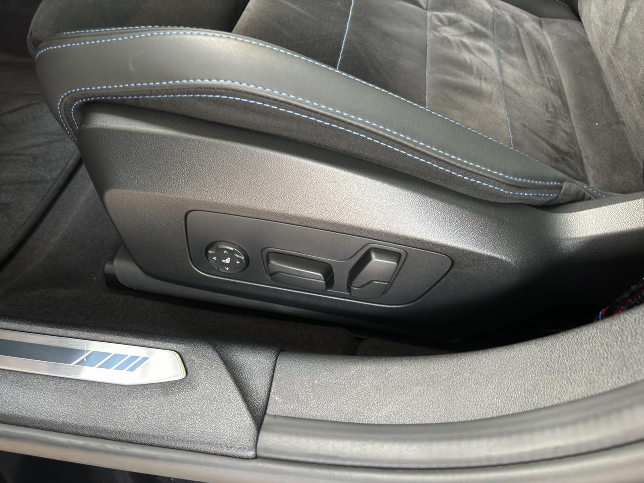 listing desktop thumbnail image 21