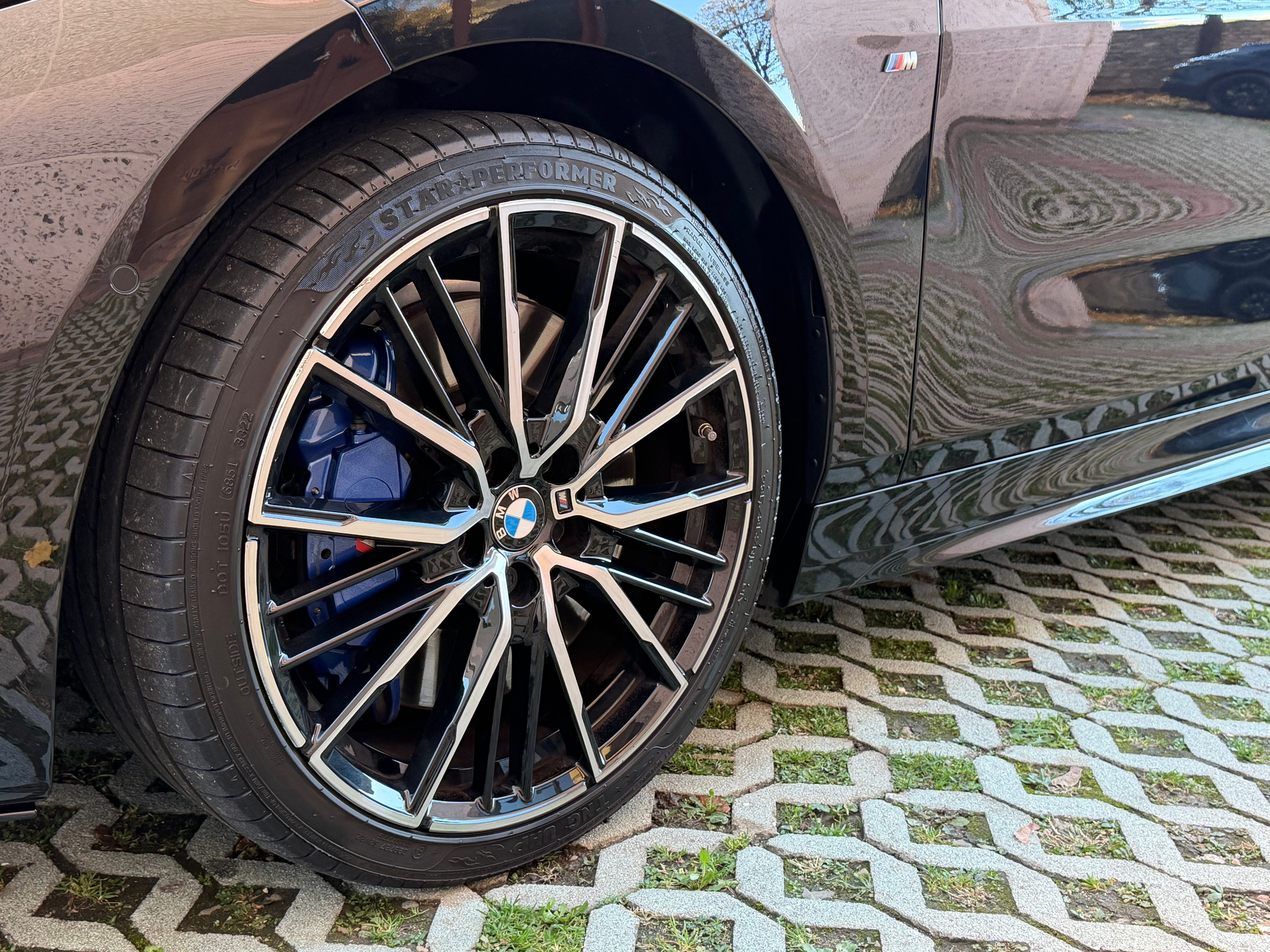 listing desktop thumbnail image 6