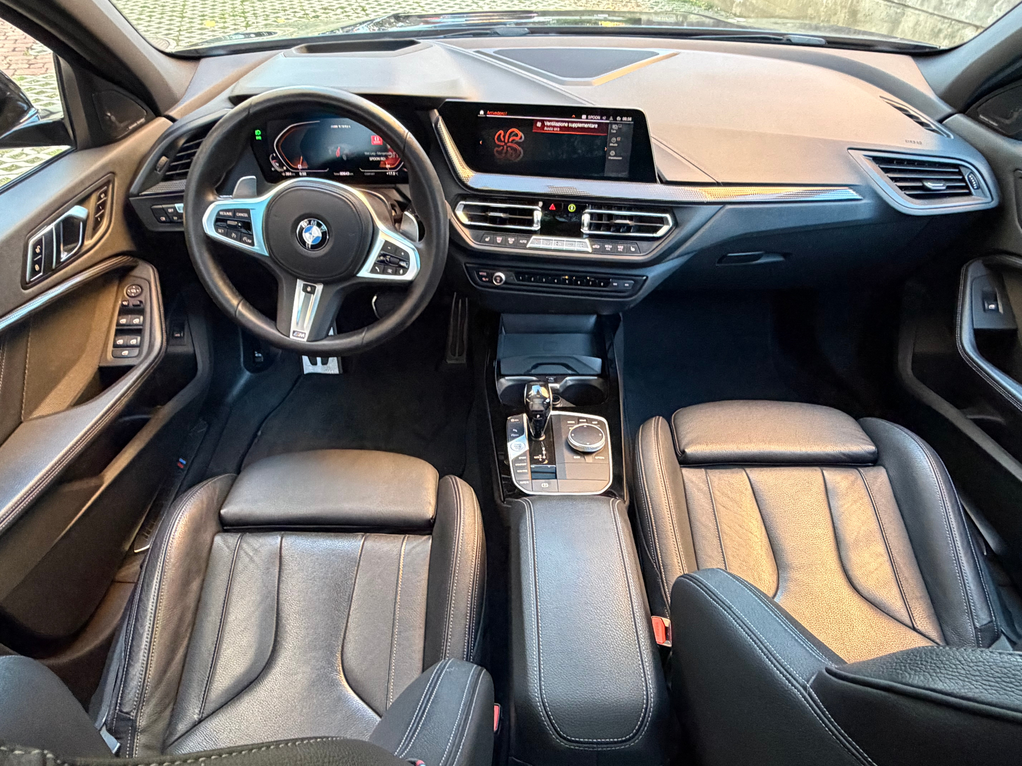 listing desktop thumbnail image 8