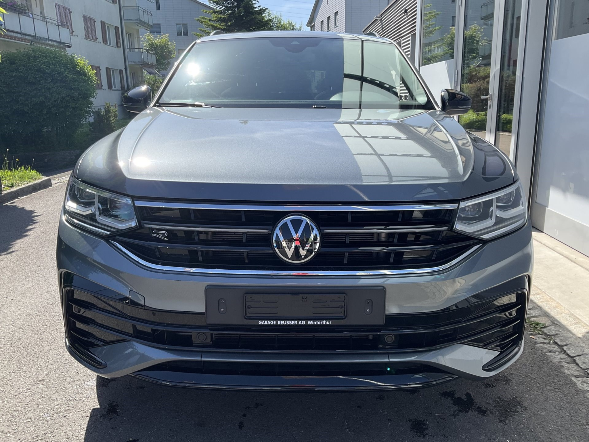 car-image-1