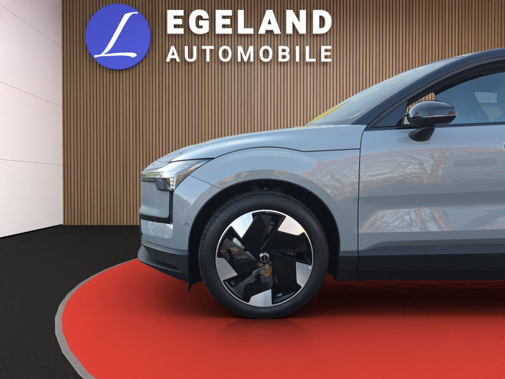 listing desktop thumbnail image 9