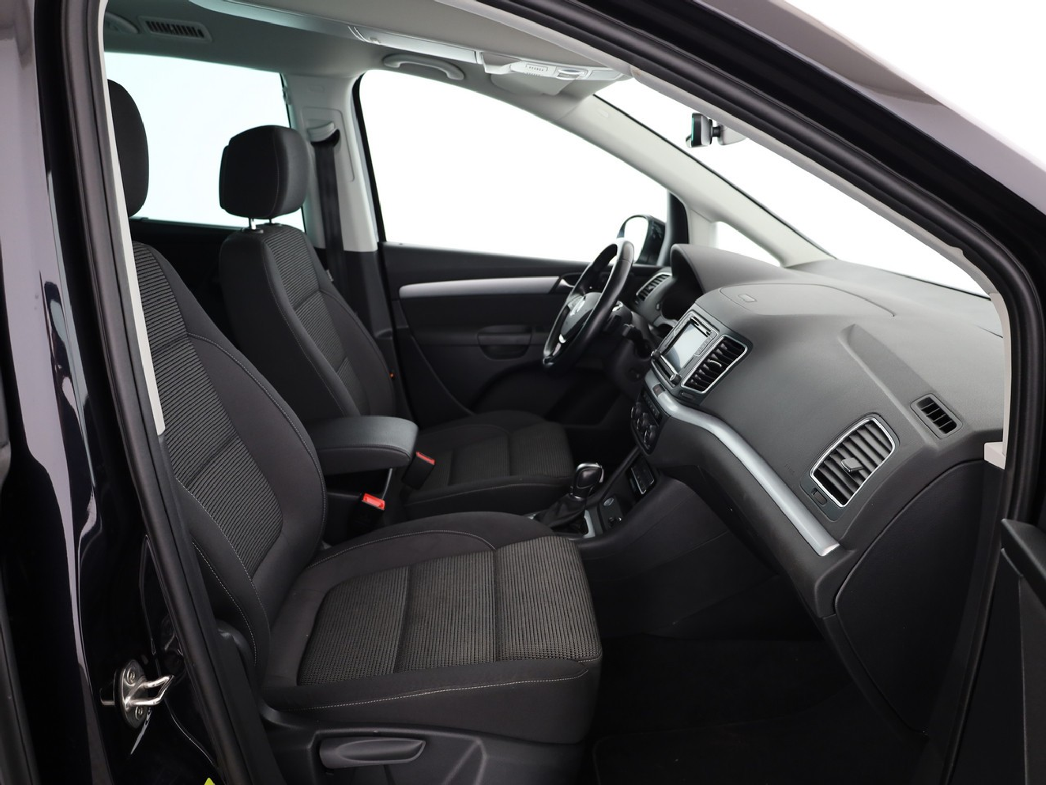 listing desktop thumbnail image 8