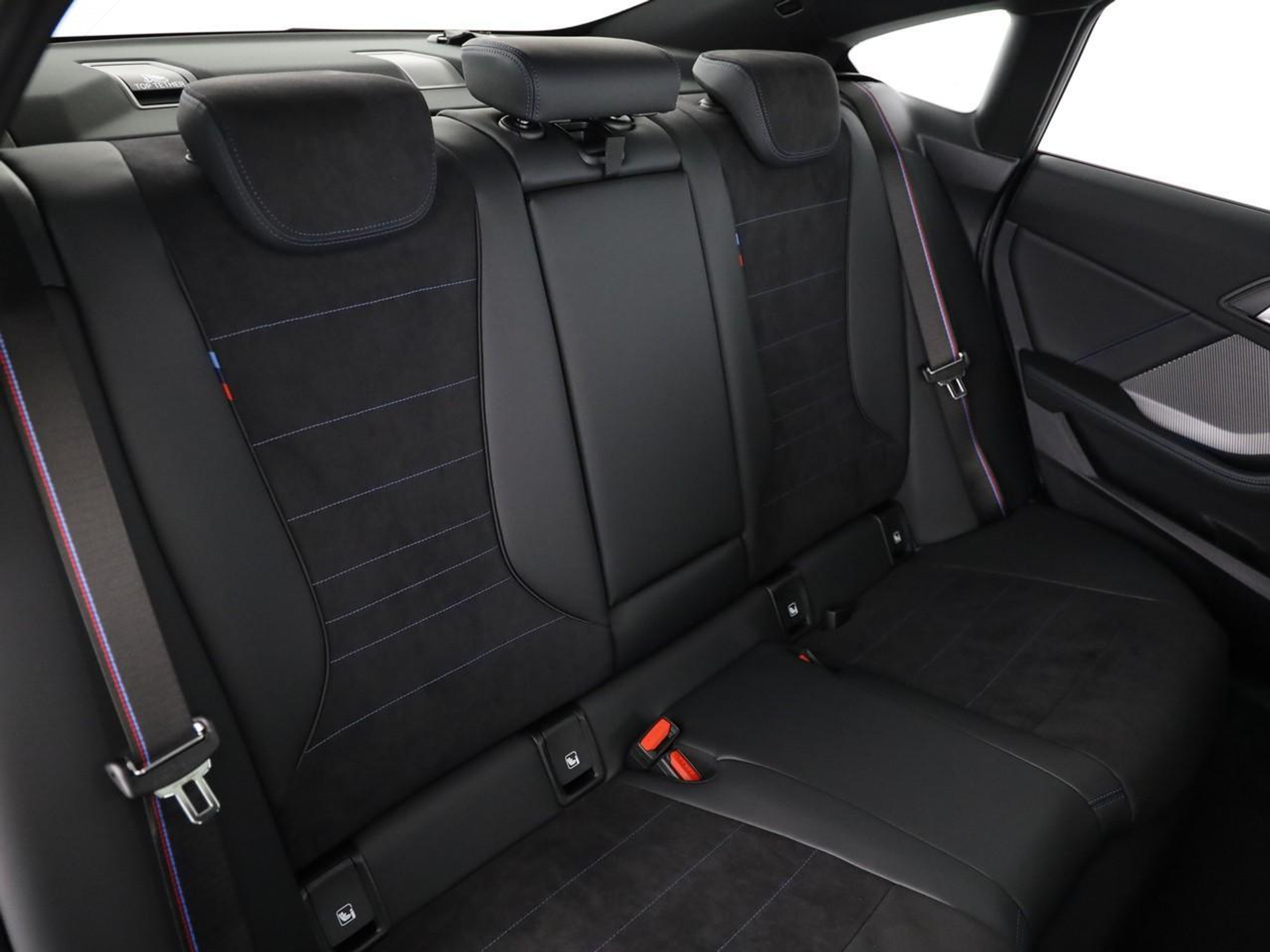 listing desktop thumbnail image 15