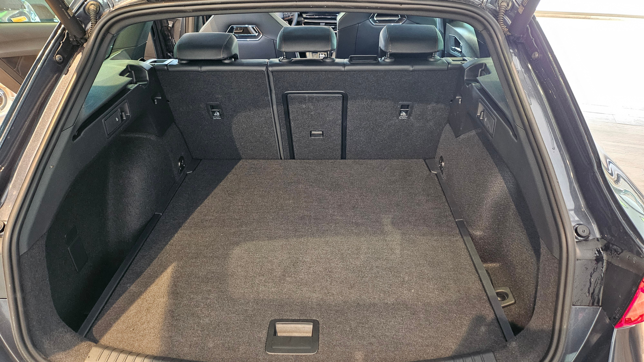 listing desktop thumbnail image 20