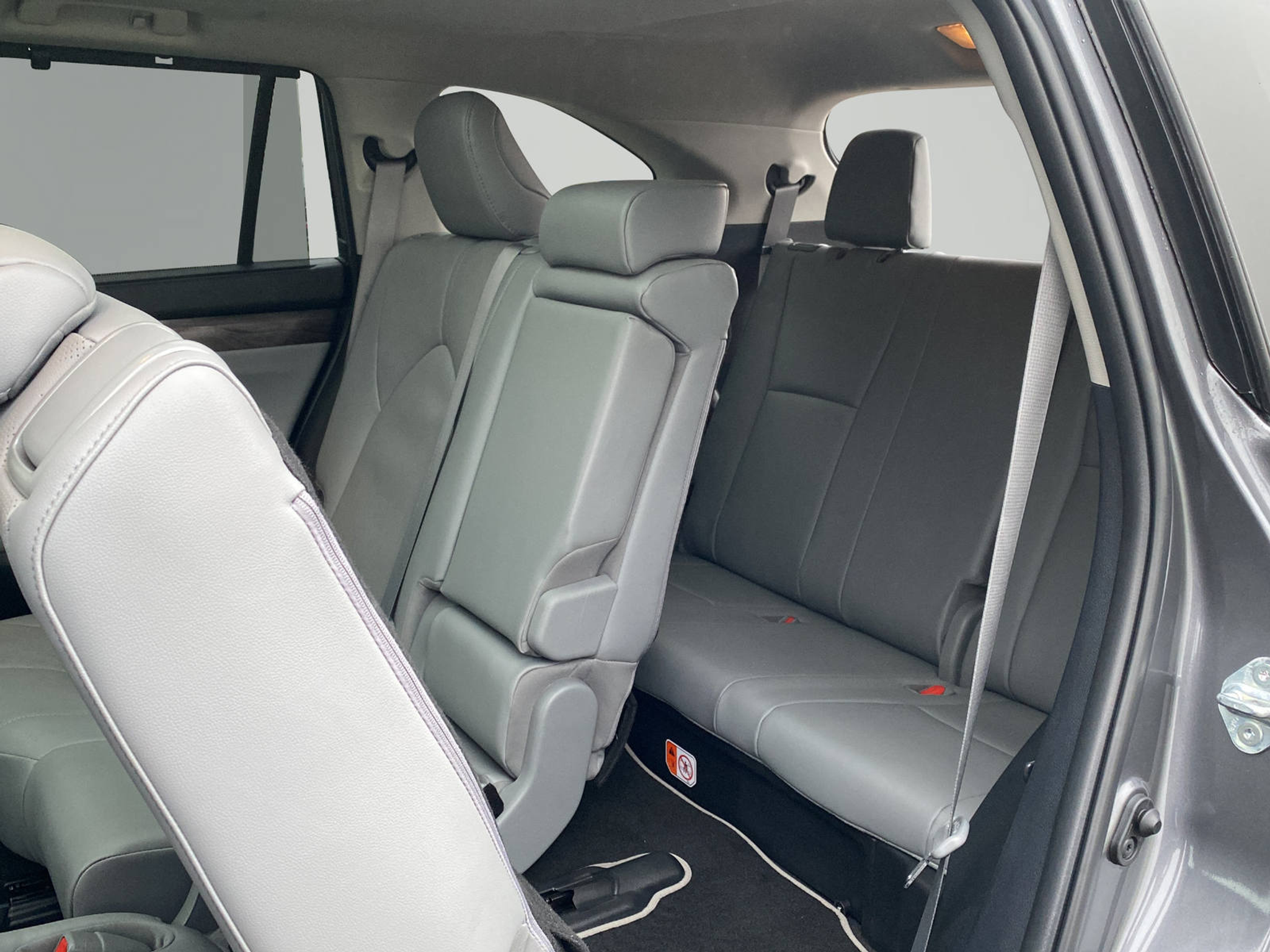 listing desktop thumbnail image 14