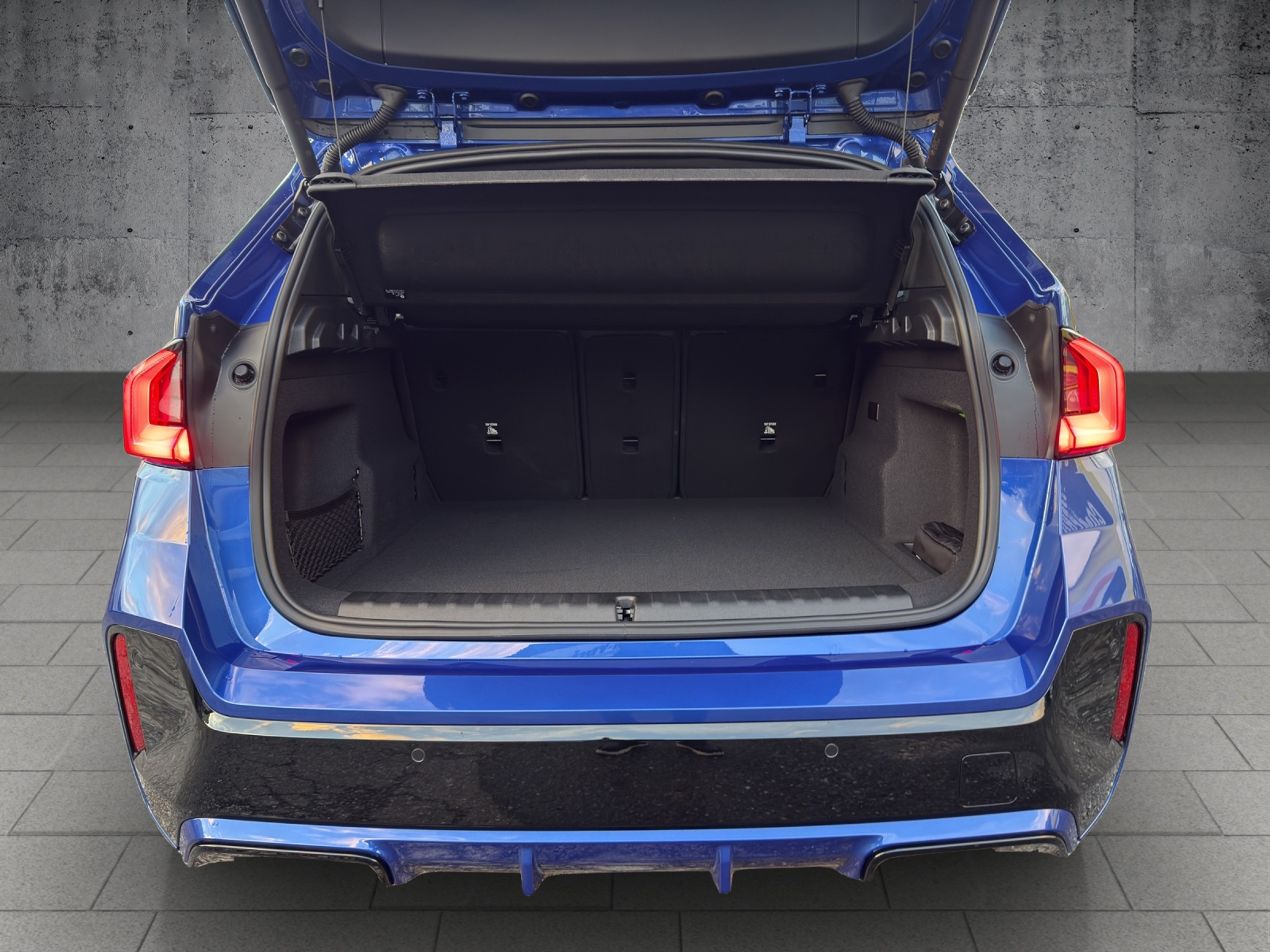 listing desktop thumbnail image 17