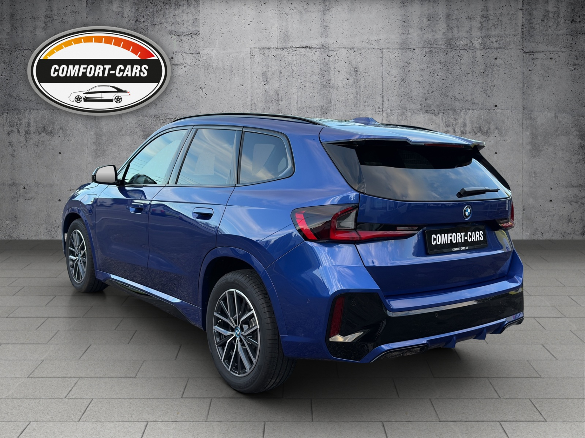 listing desktop thumbnail image 3