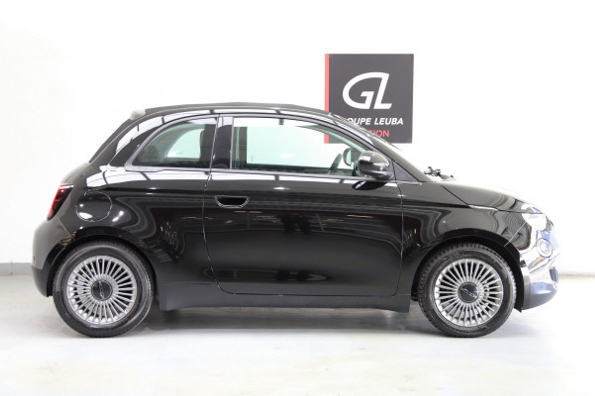 listing desktop thumbnail image 6