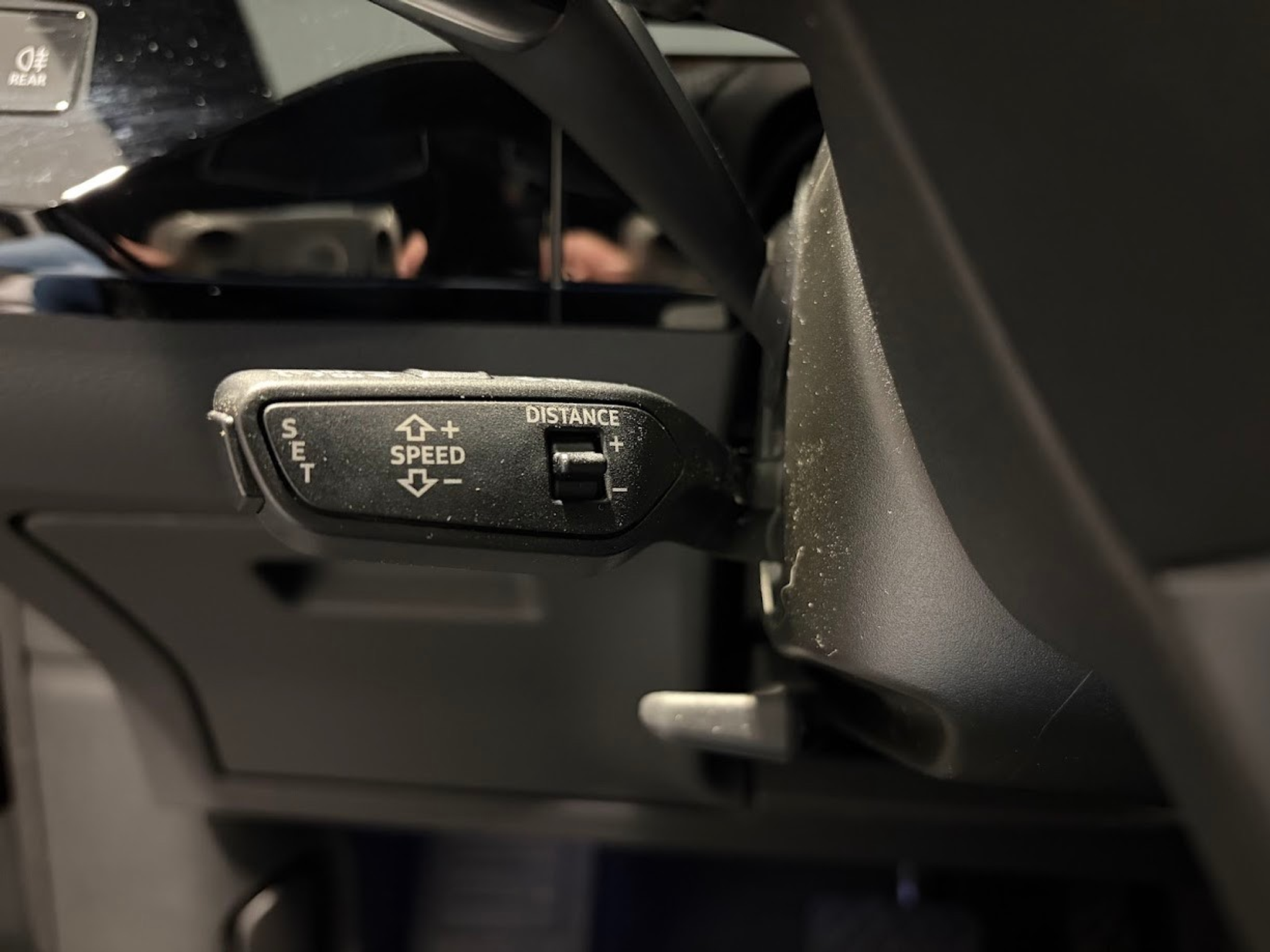 listing desktop thumbnail image 7