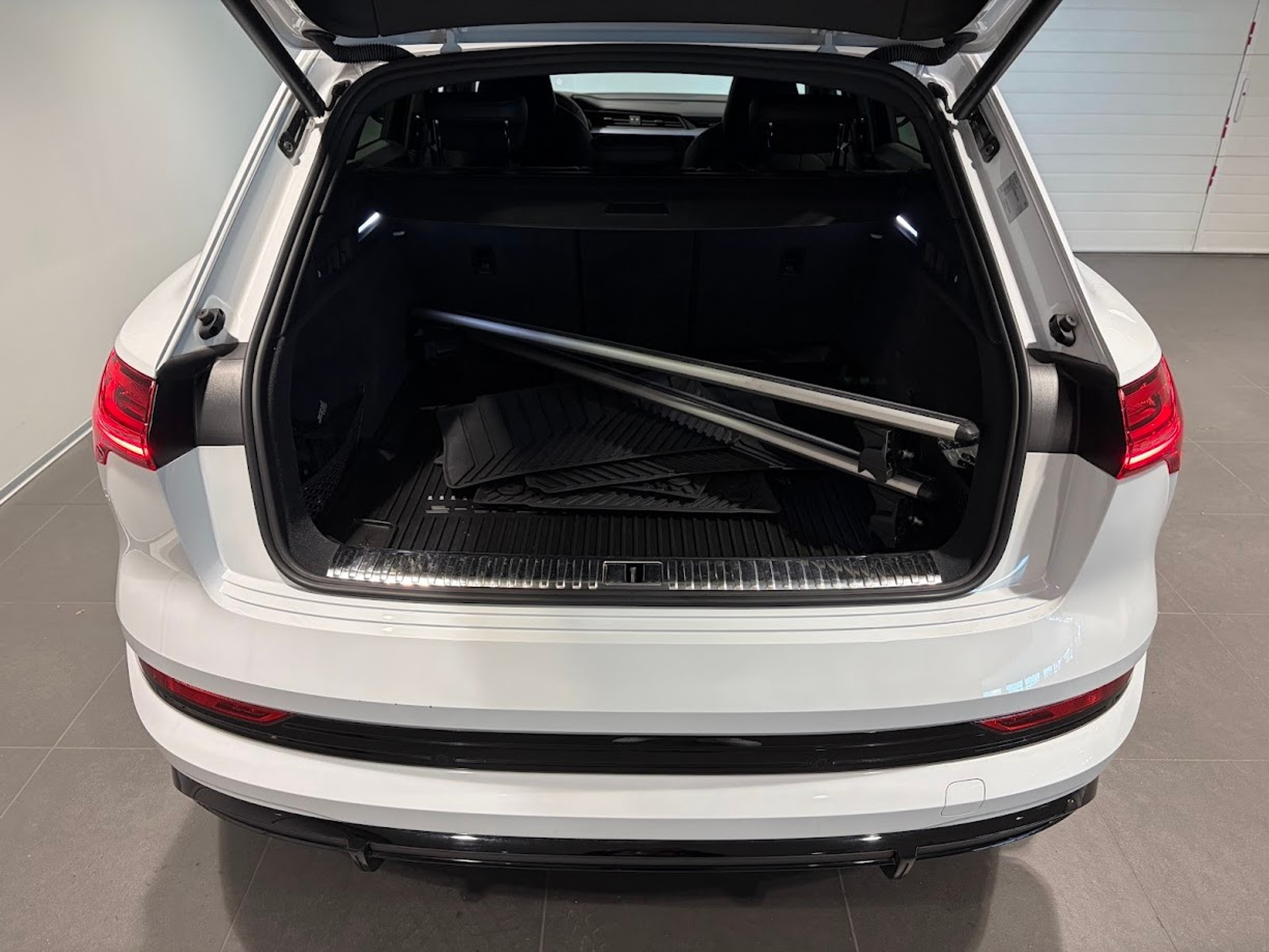 listing desktop thumbnail image 12