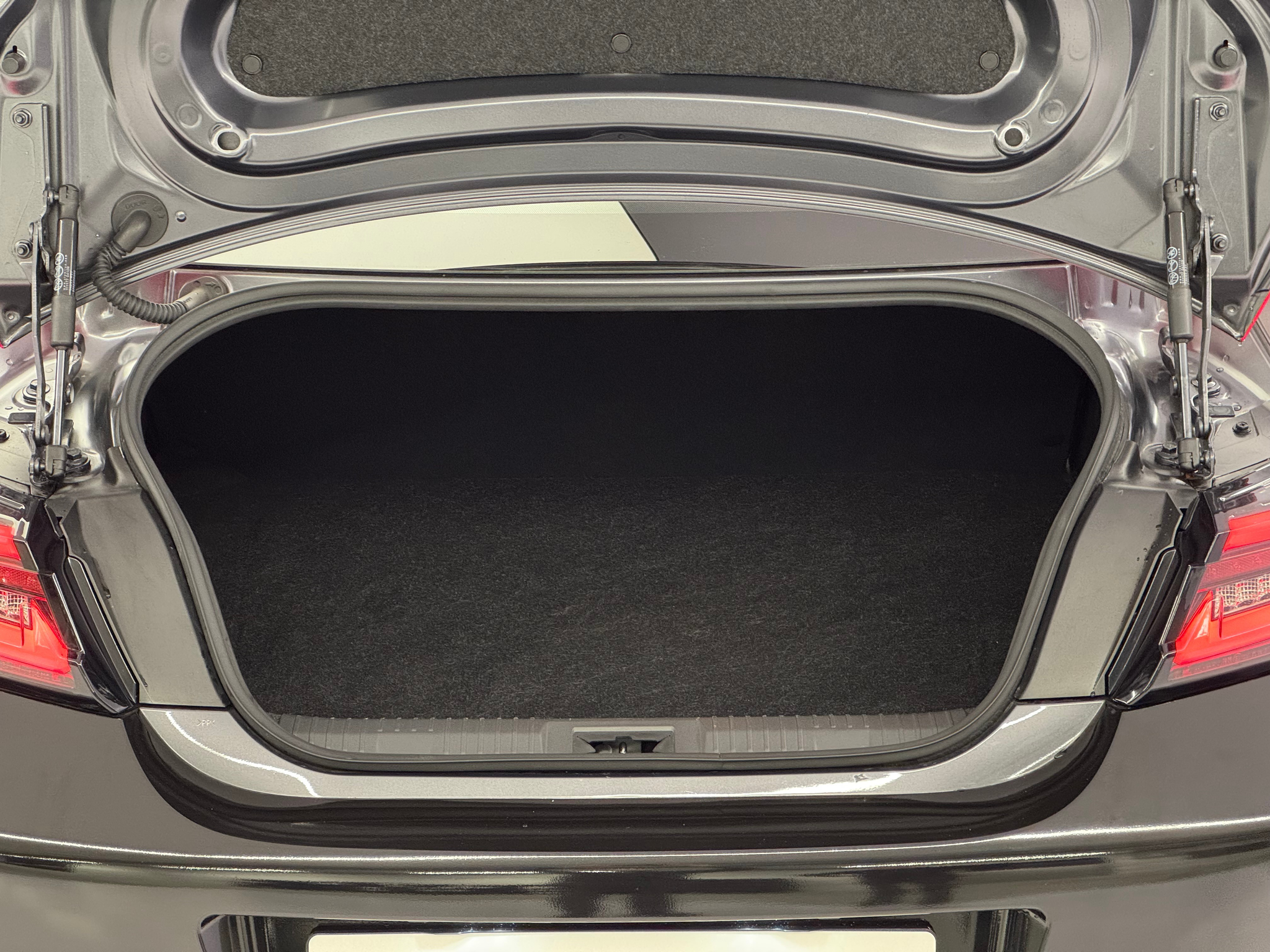 listing desktop thumbnail image 10