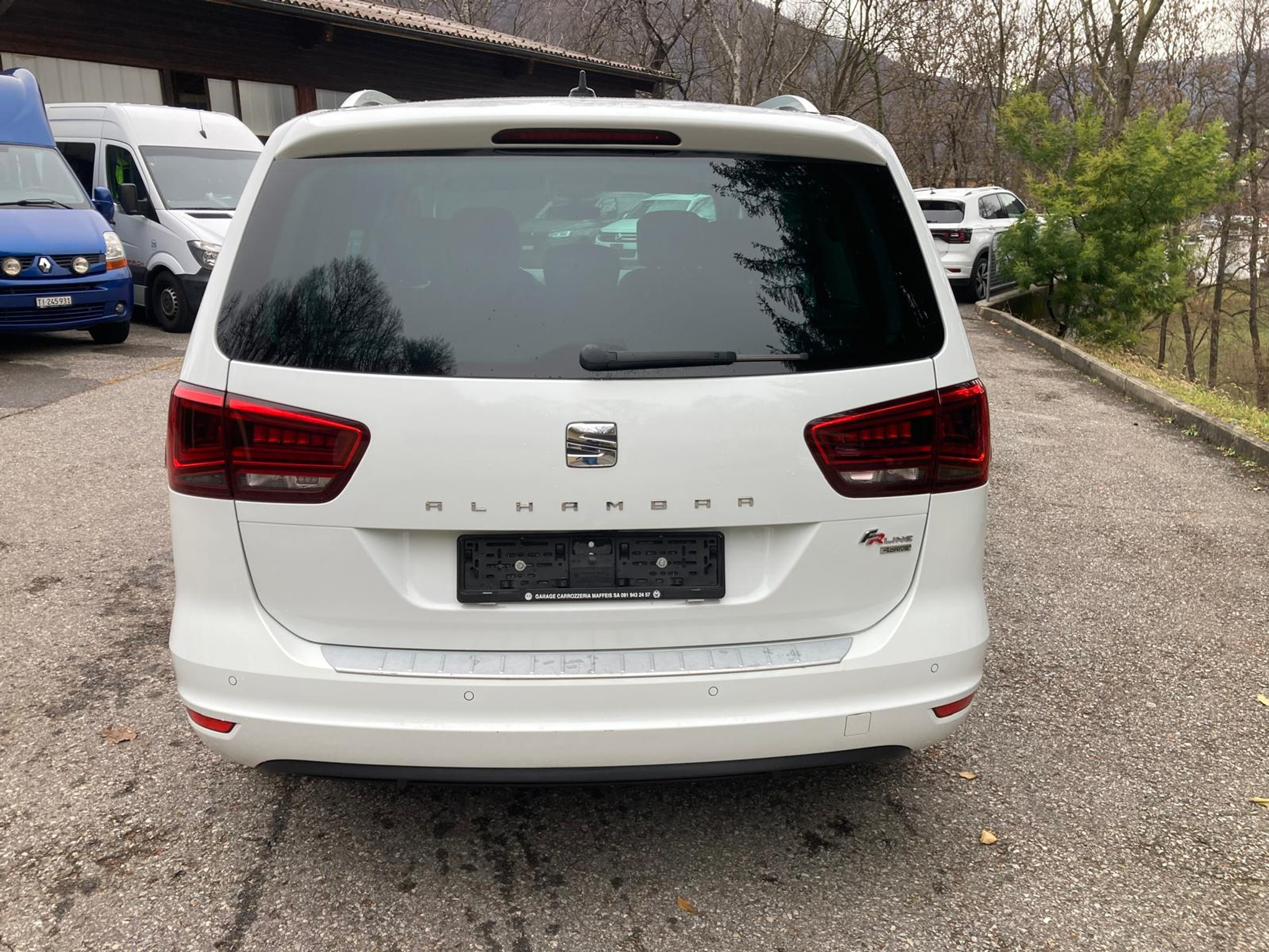 listing desktop thumbnail image 5