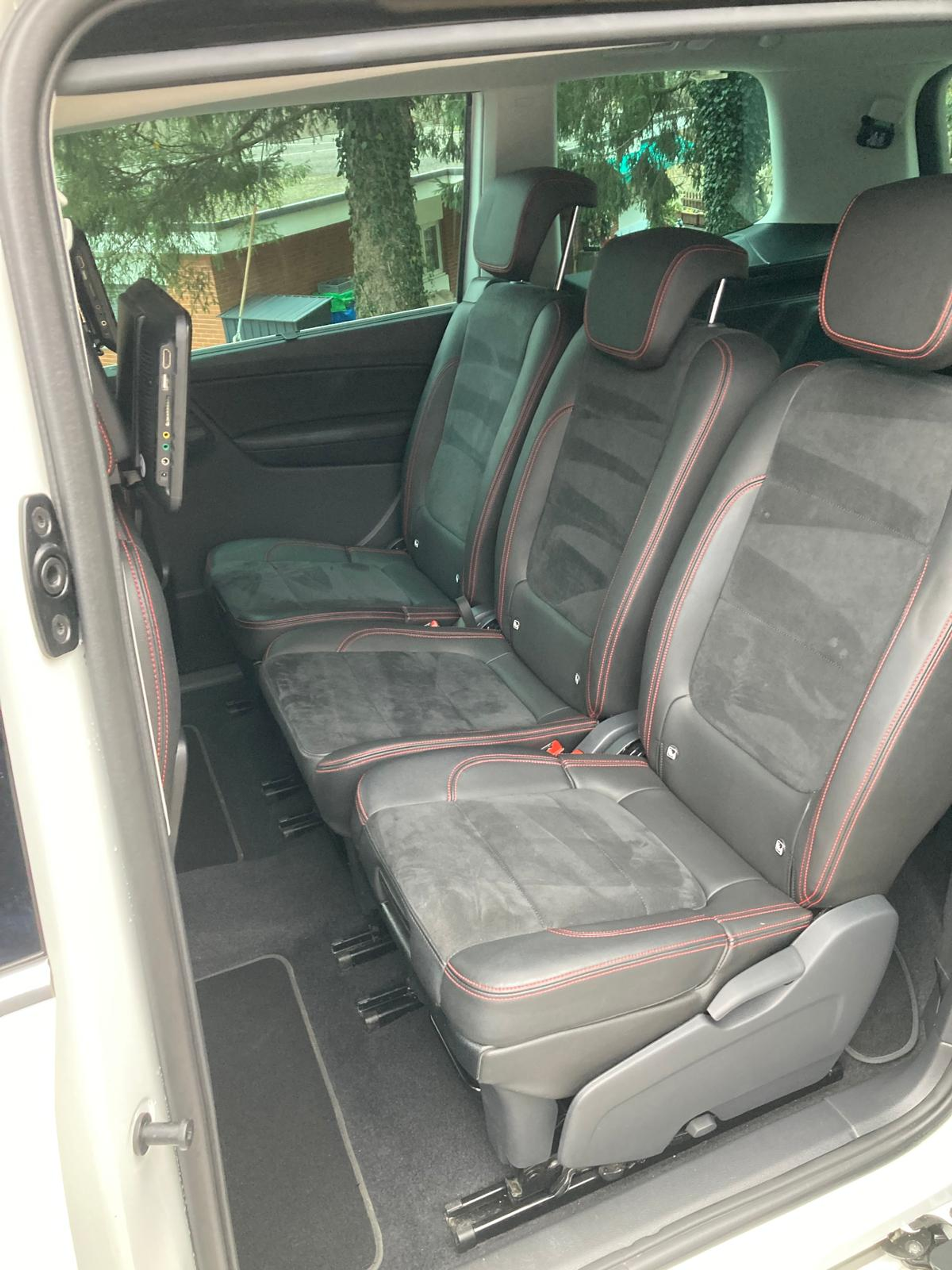 listing desktop thumbnail image 14