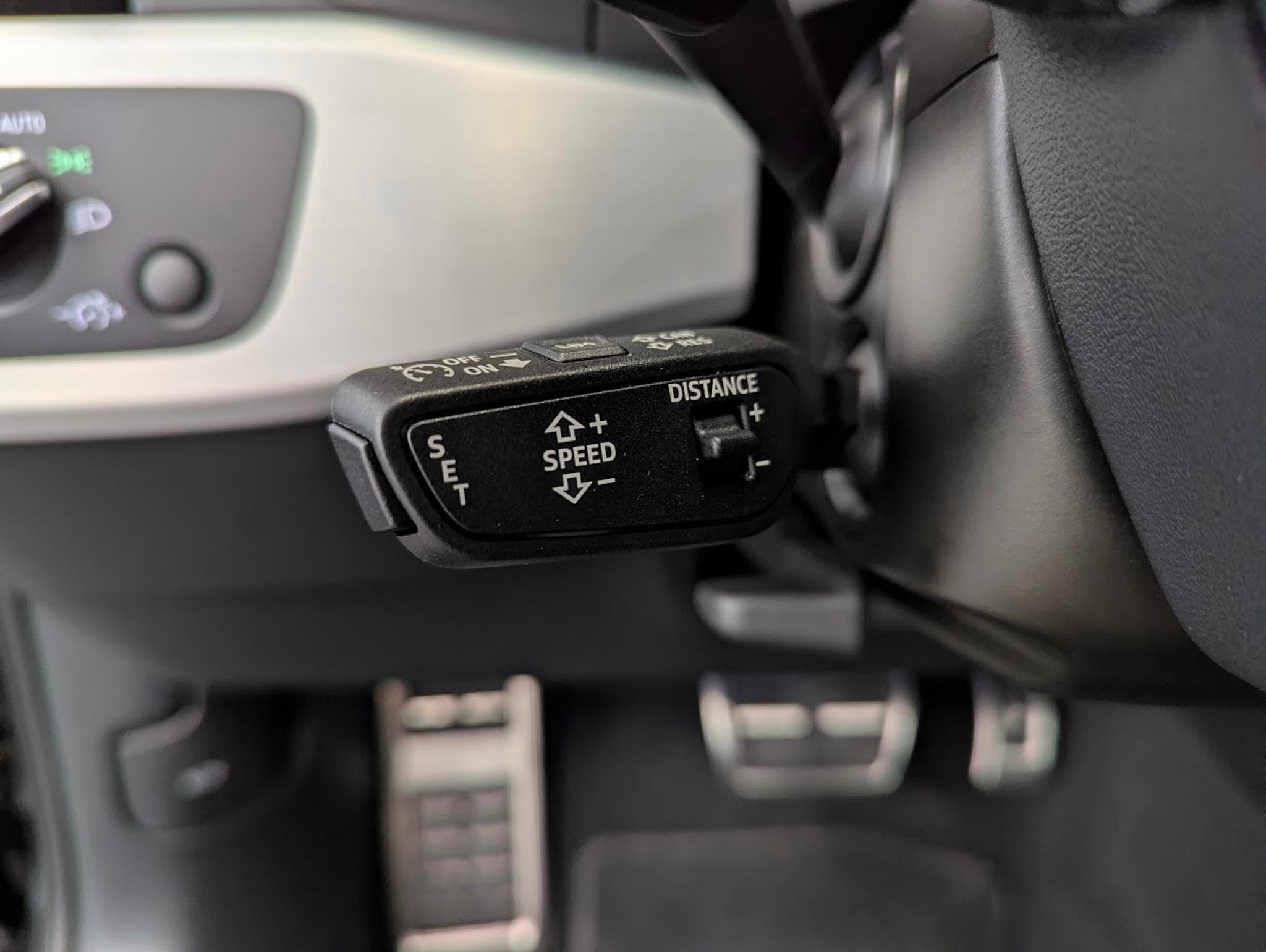 listing desktop thumbnail image 7