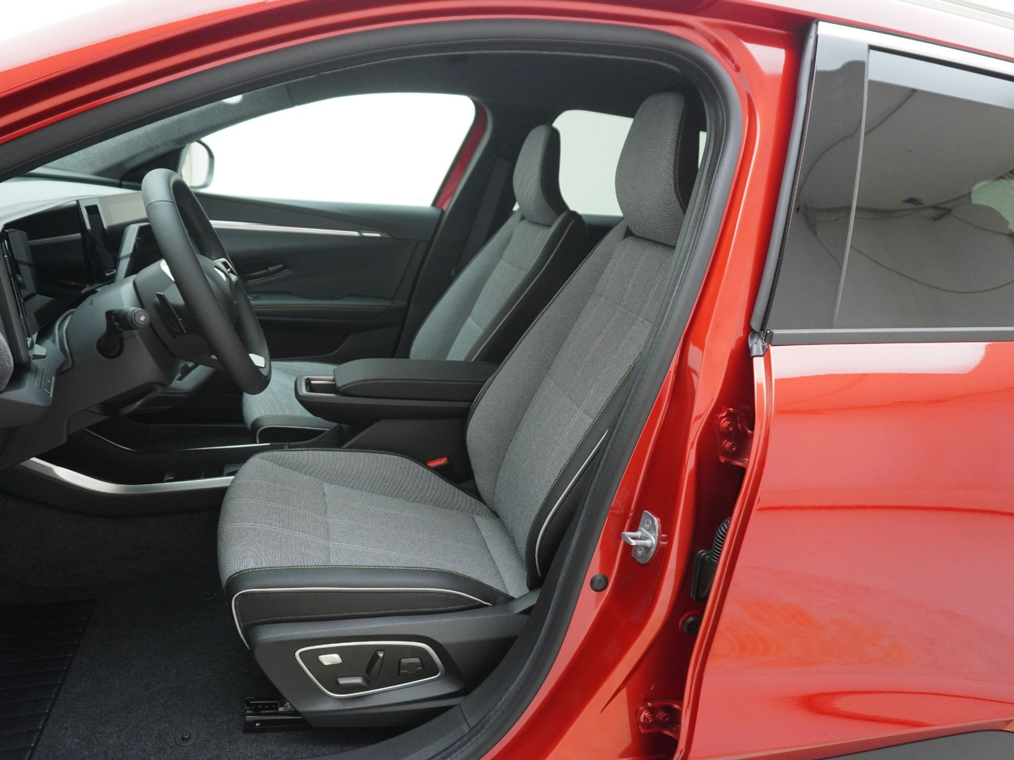 listing desktop thumbnail image 12