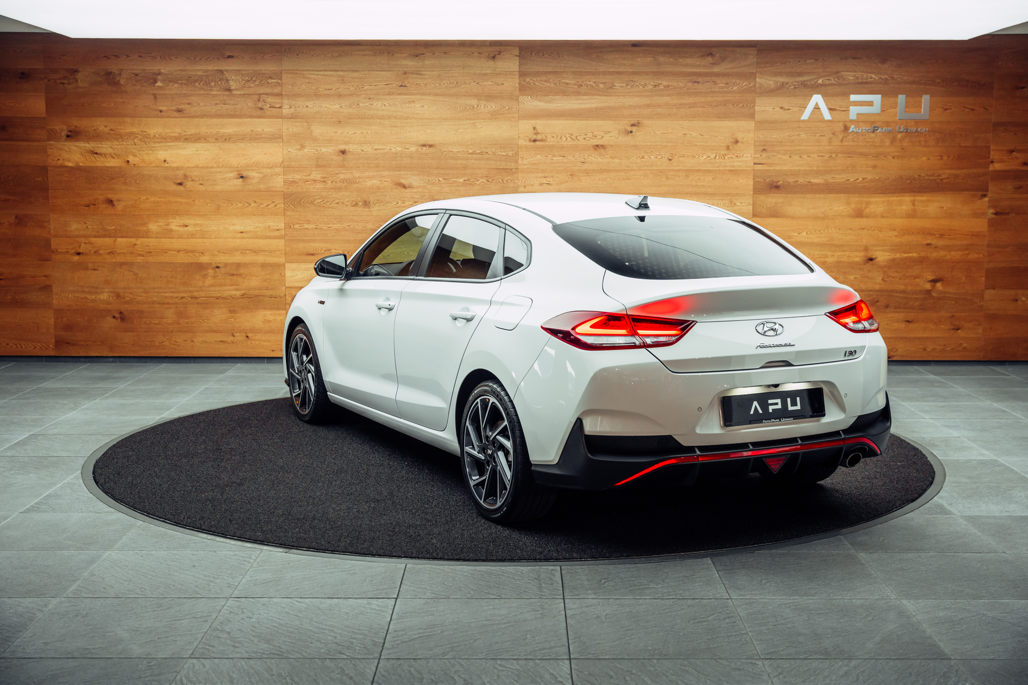 listing desktop thumbnail image 2