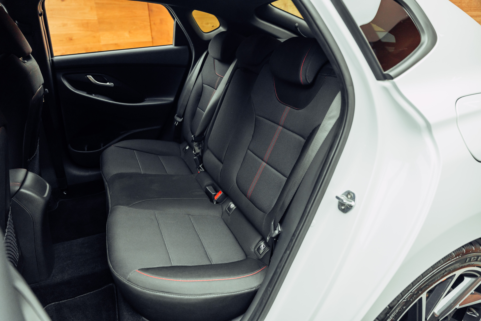 listing desktop thumbnail image 7