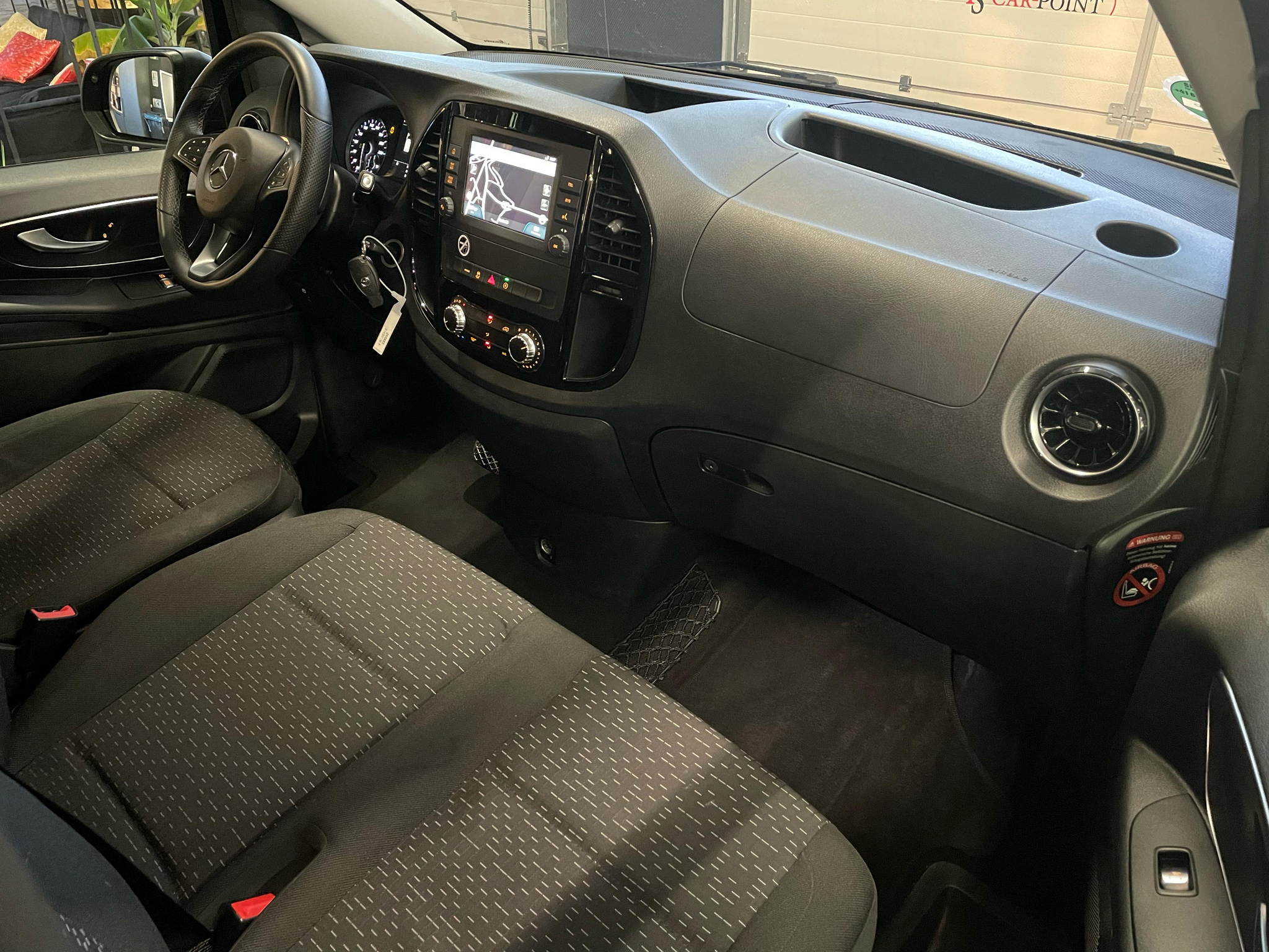 listing desktop thumbnail image 9