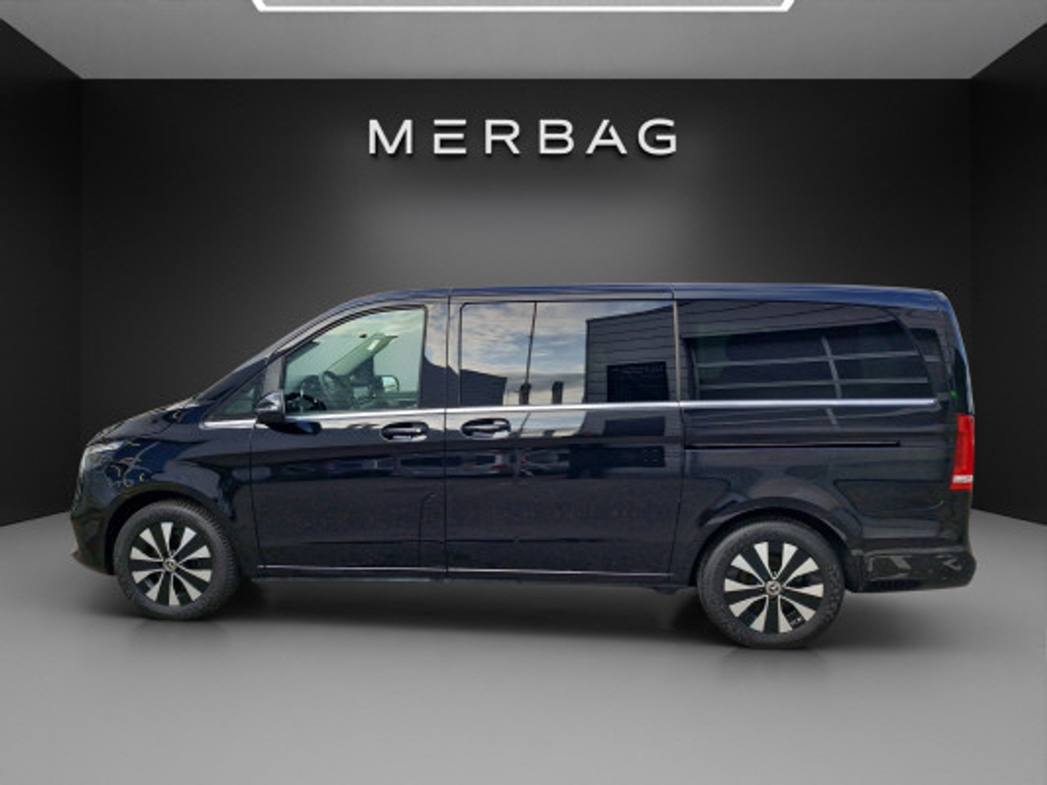 listing desktop thumbnail image 2