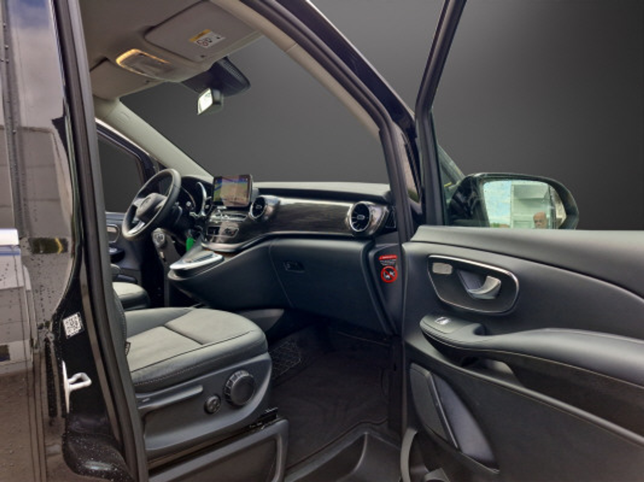 listing desktop thumbnail image 9