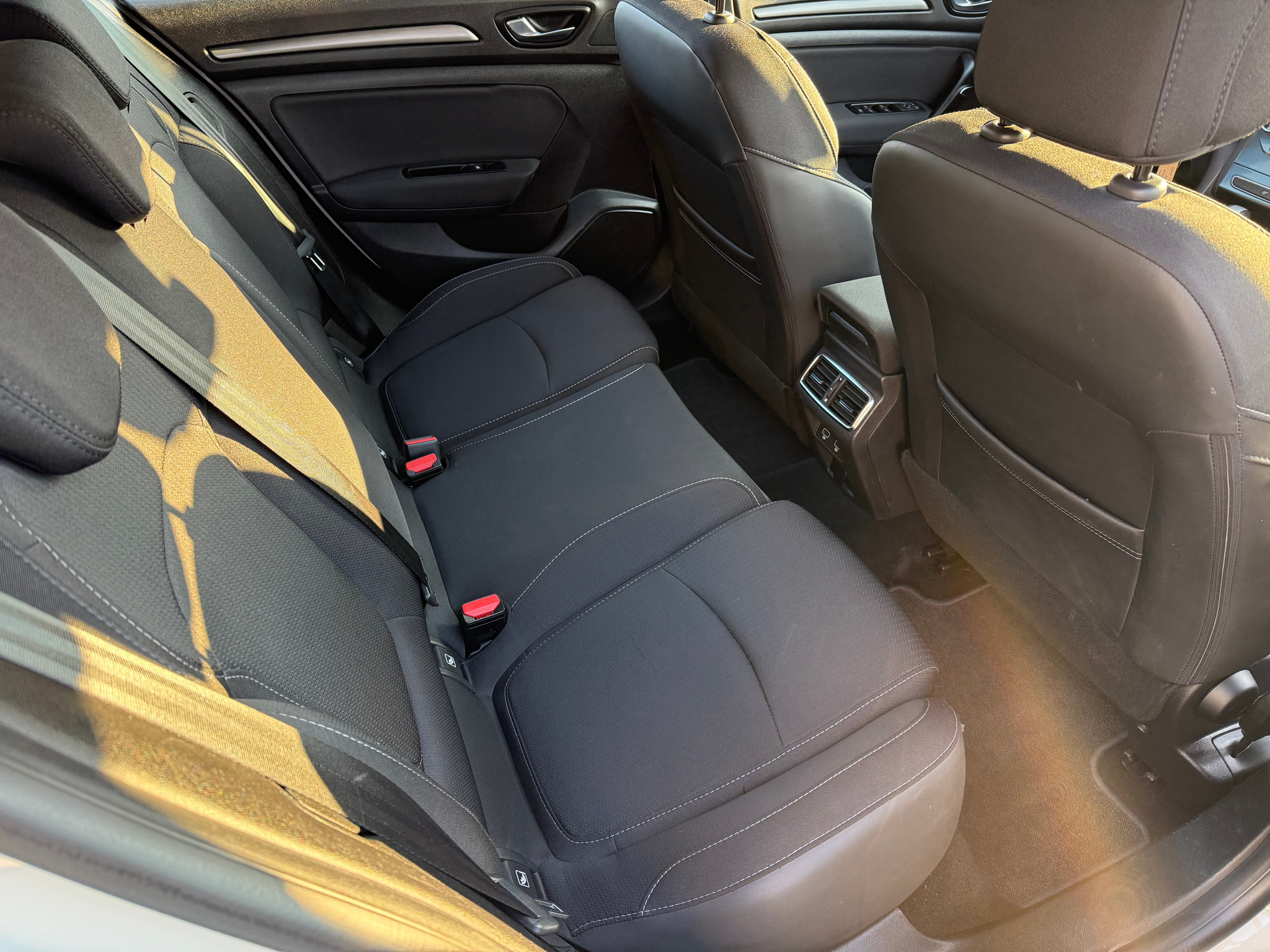 listing desktop thumbnail image 10