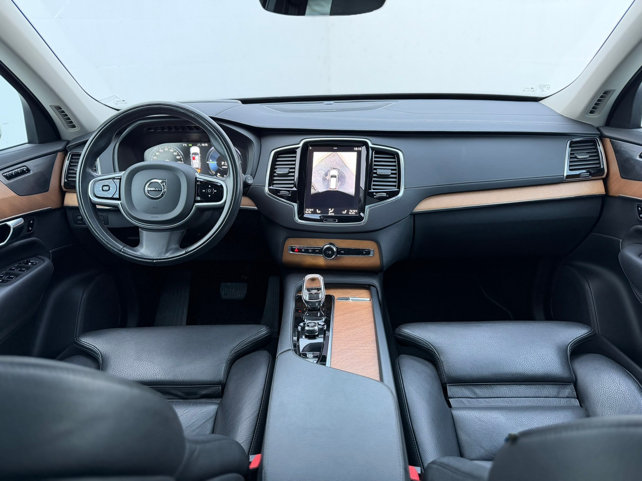 listing desktop thumbnail image 7