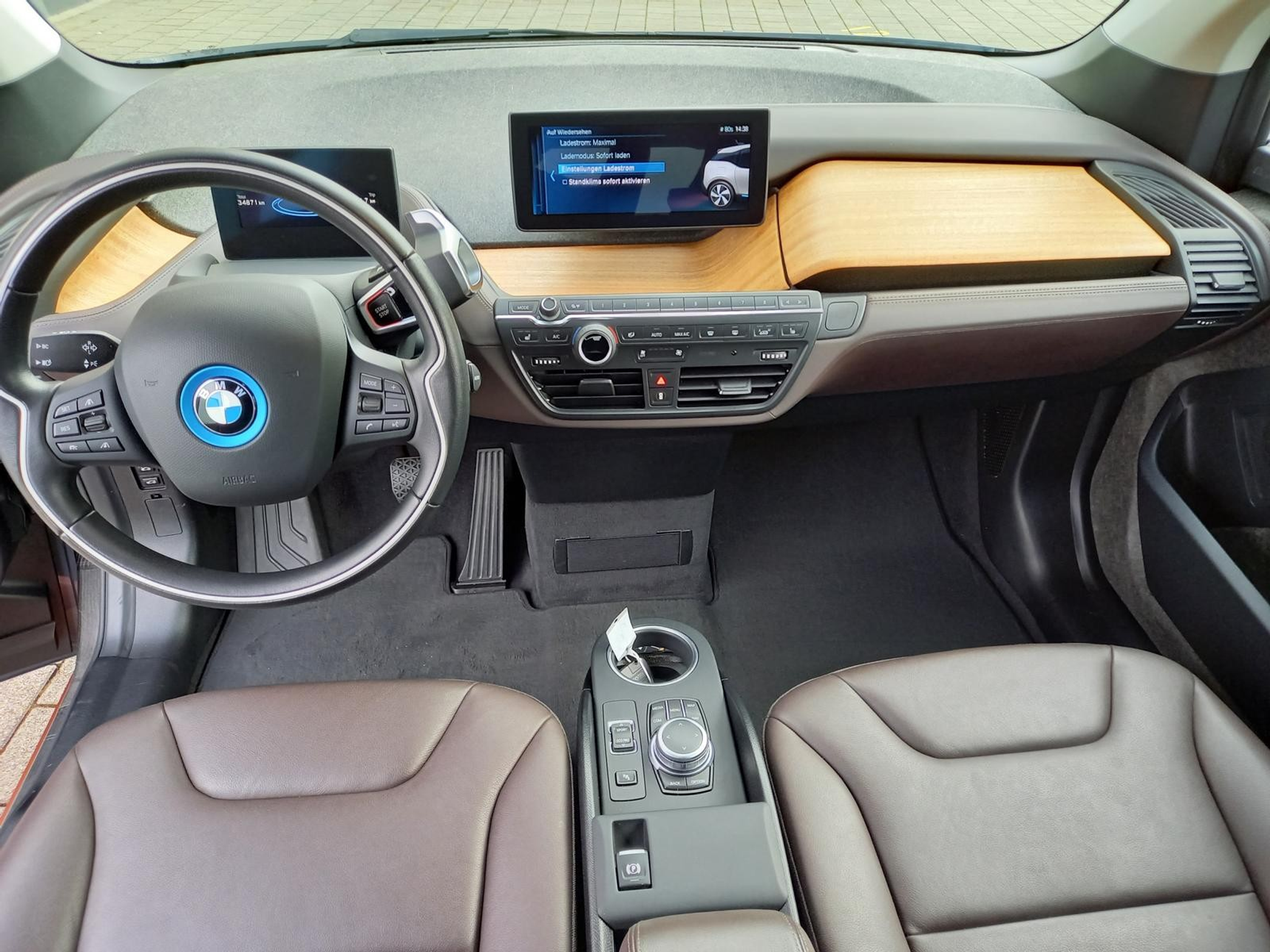 listing desktop thumbnail image 7