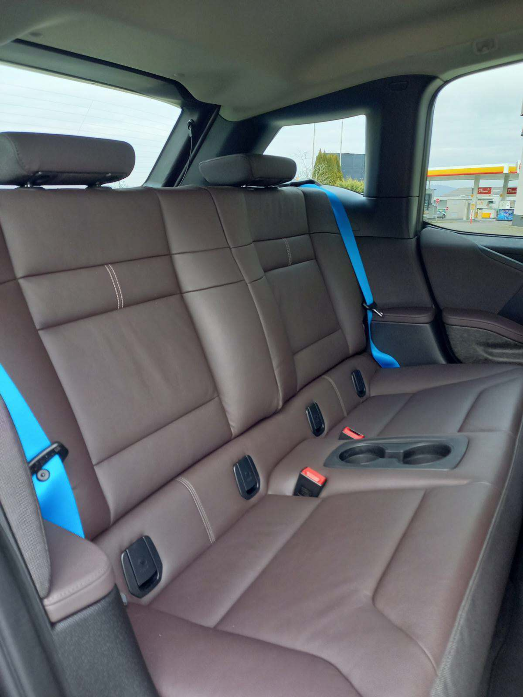 listing desktop thumbnail image 18