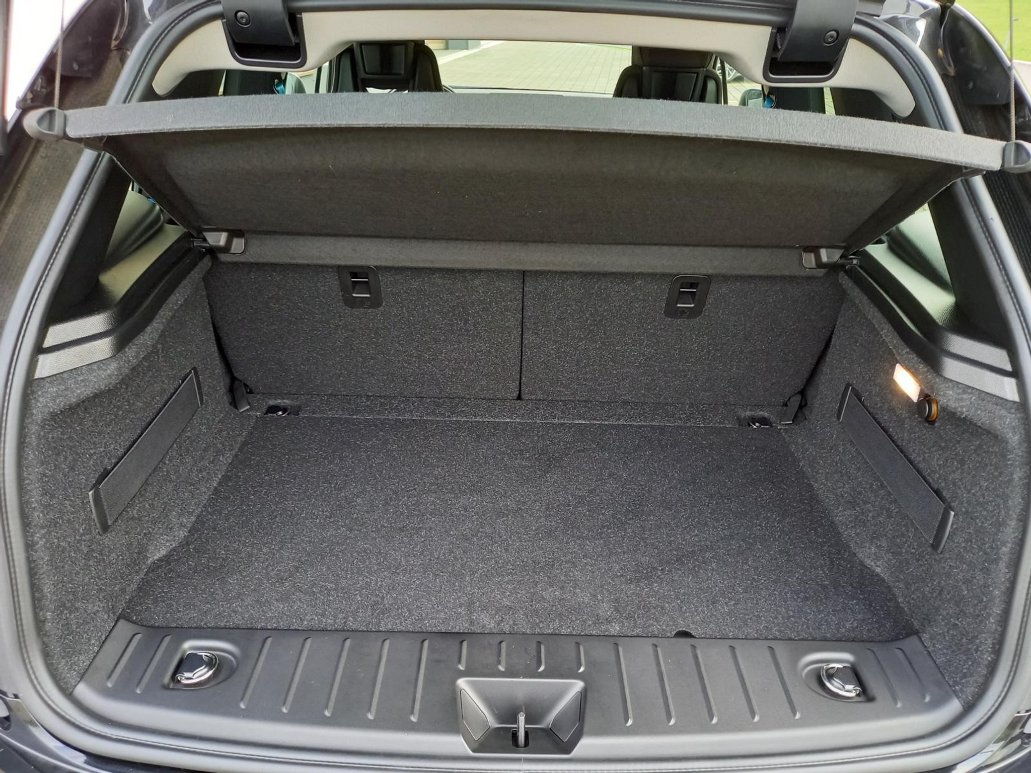 listing desktop thumbnail image 20