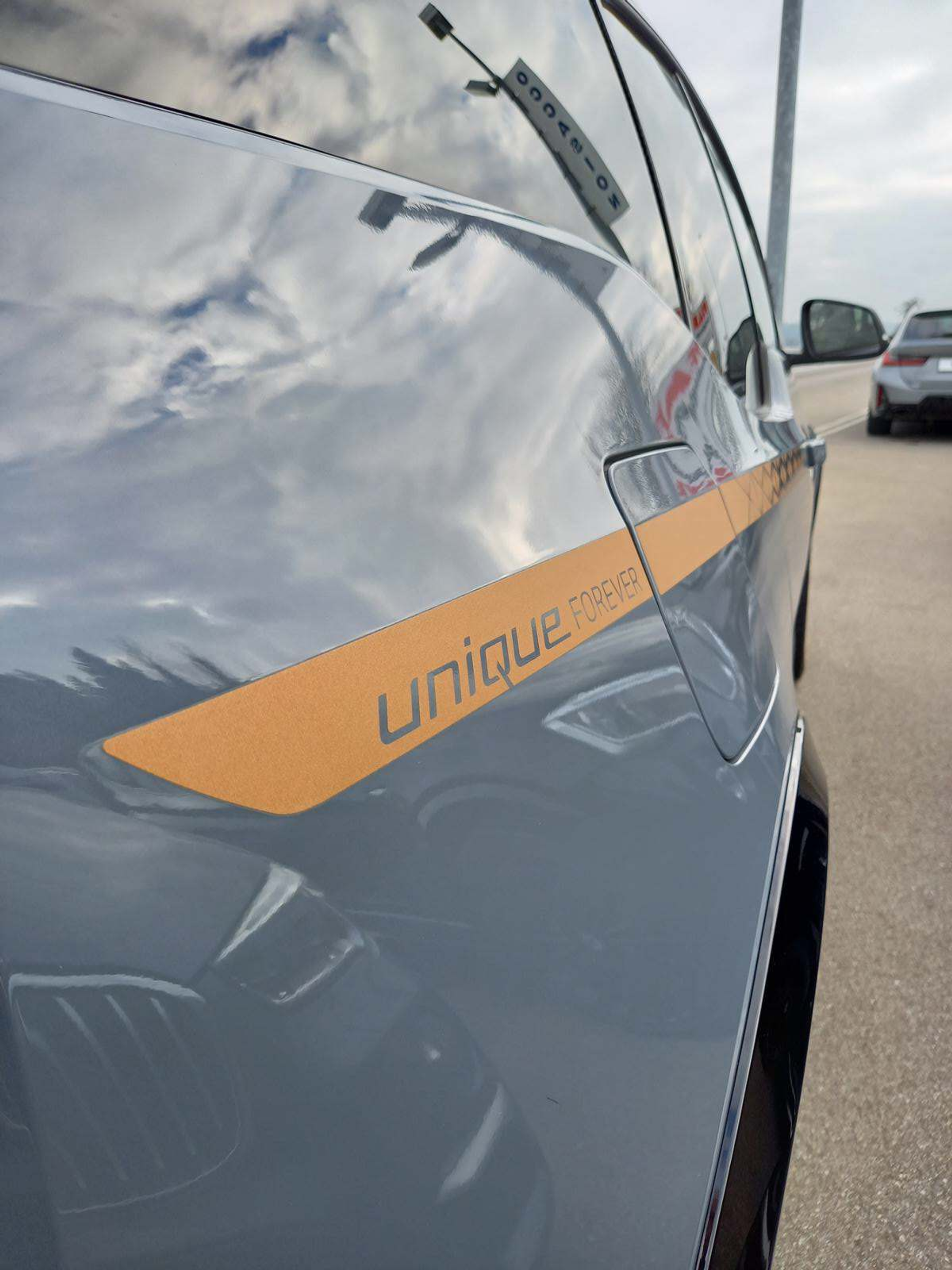 listing desktop thumbnail image 21