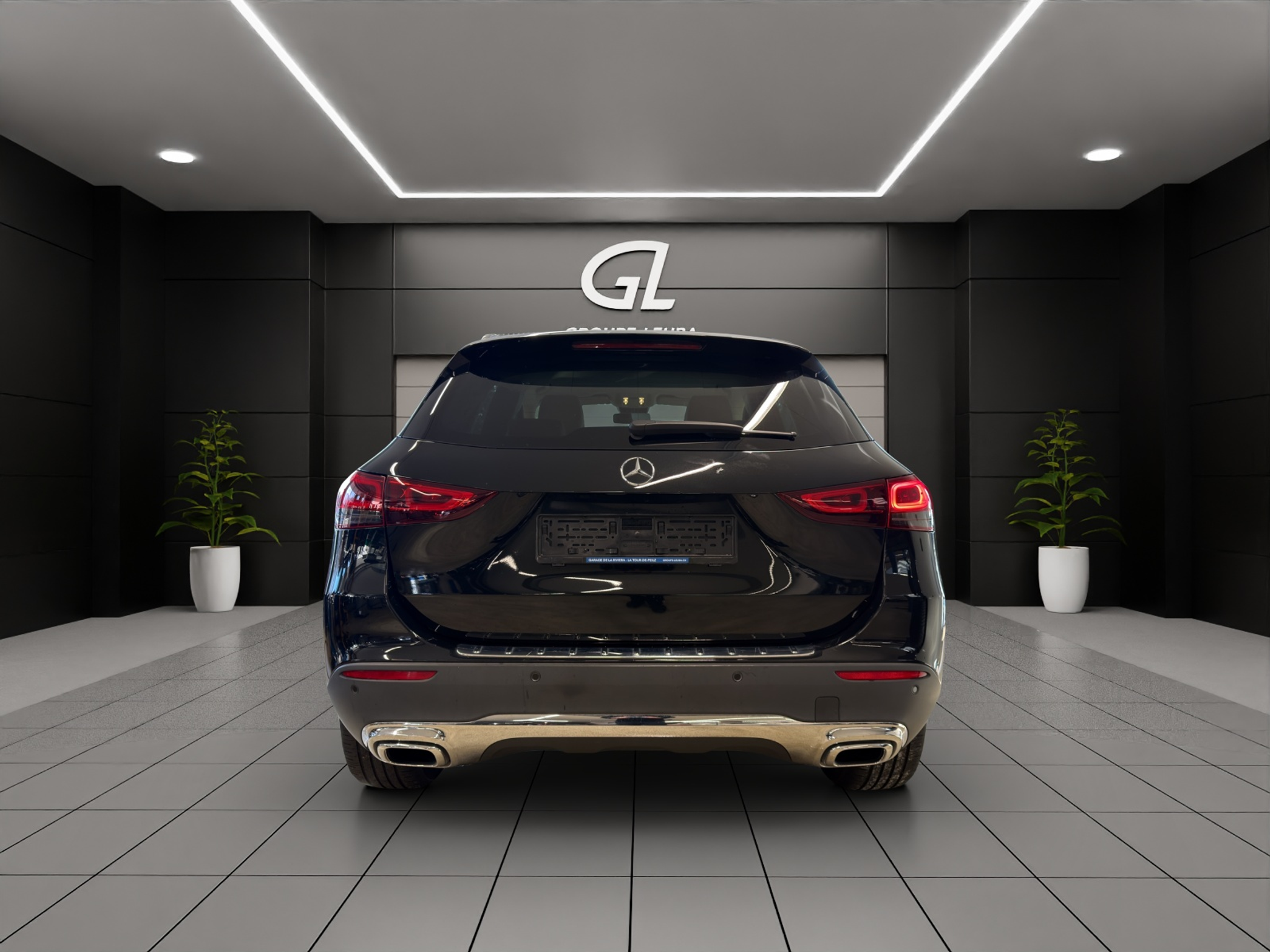 listing desktop thumbnail image 3