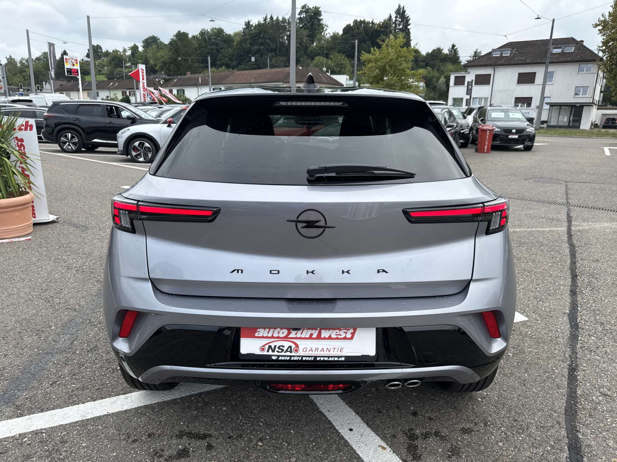 listing desktop thumbnail image 13