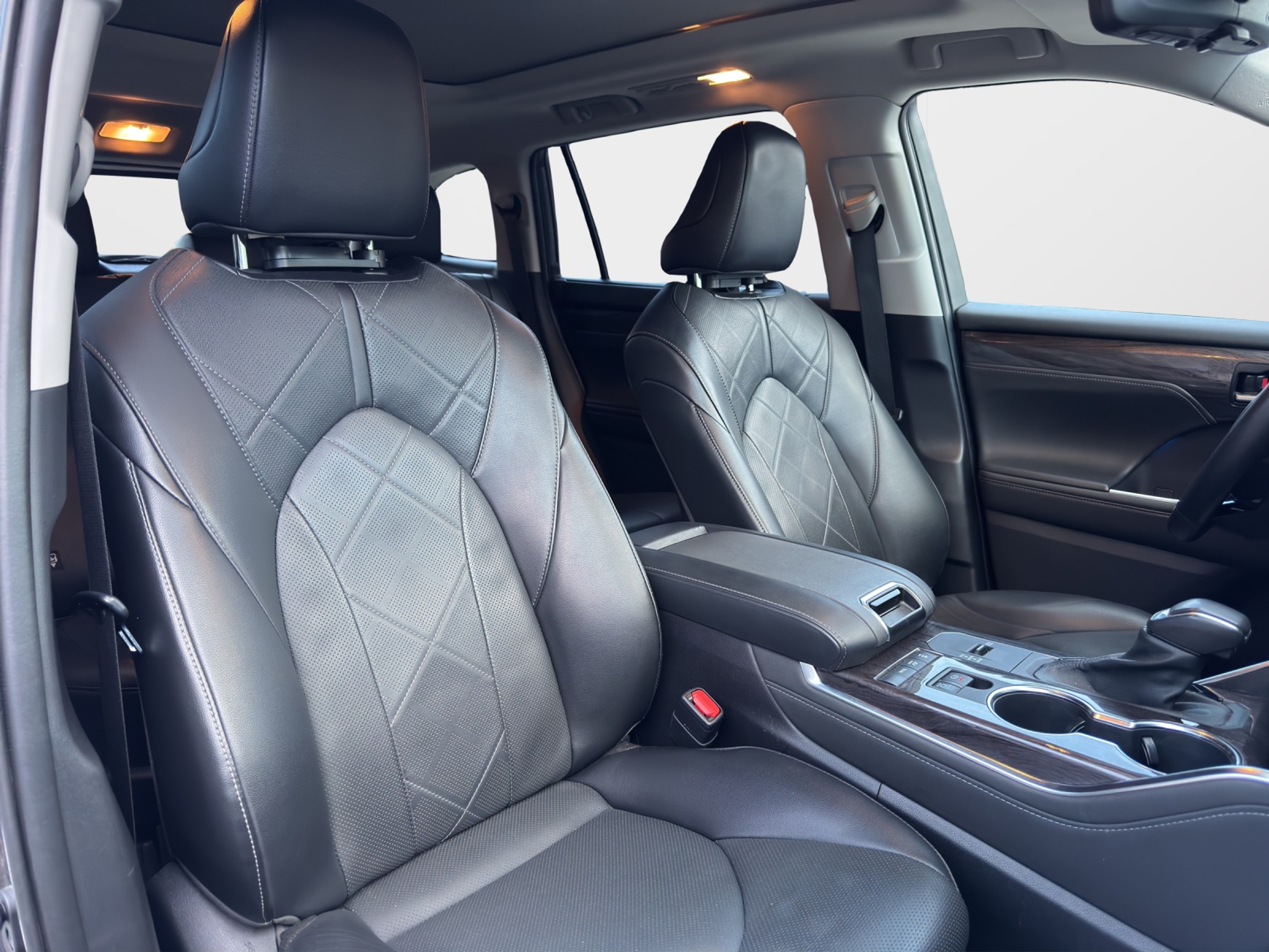 listing desktop thumbnail image 13