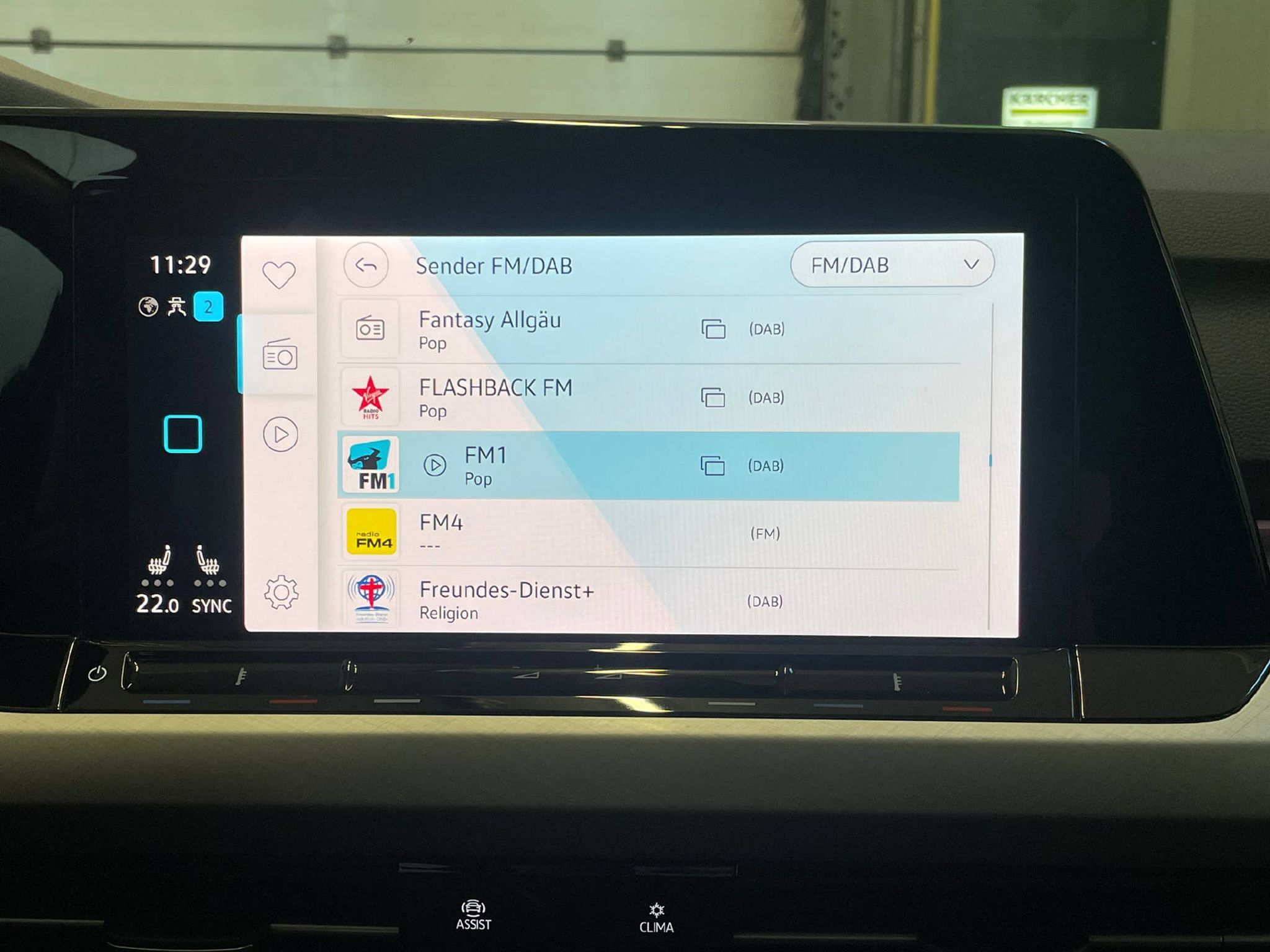 listing desktop thumbnail image 15