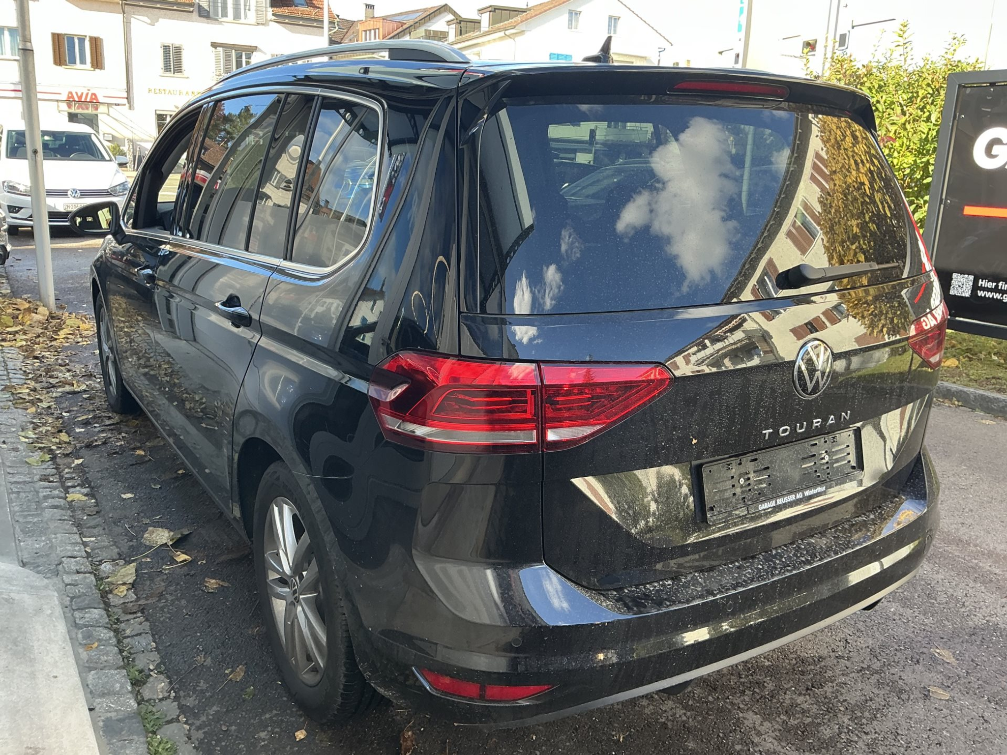 listing desktop thumbnail image 5