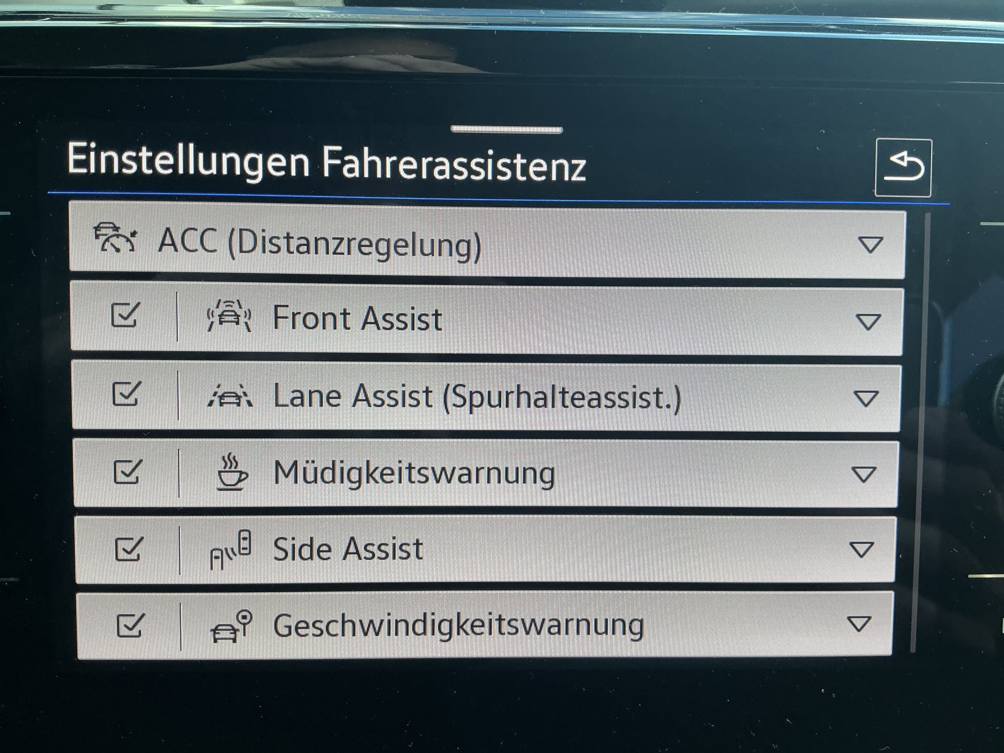 listing desktop thumbnail image 16